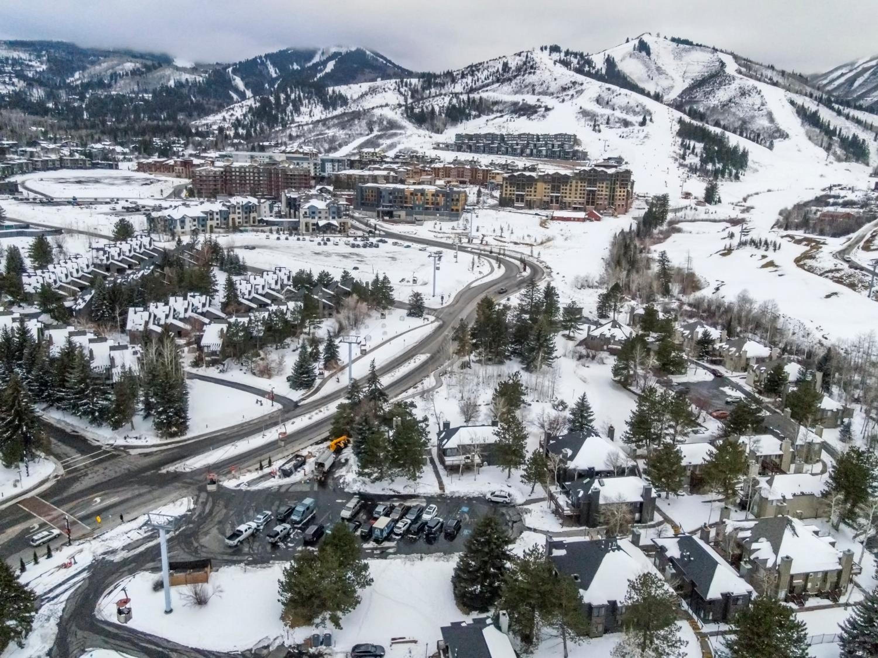 Hotel Hidden Creek Pond Perfection - Image 1