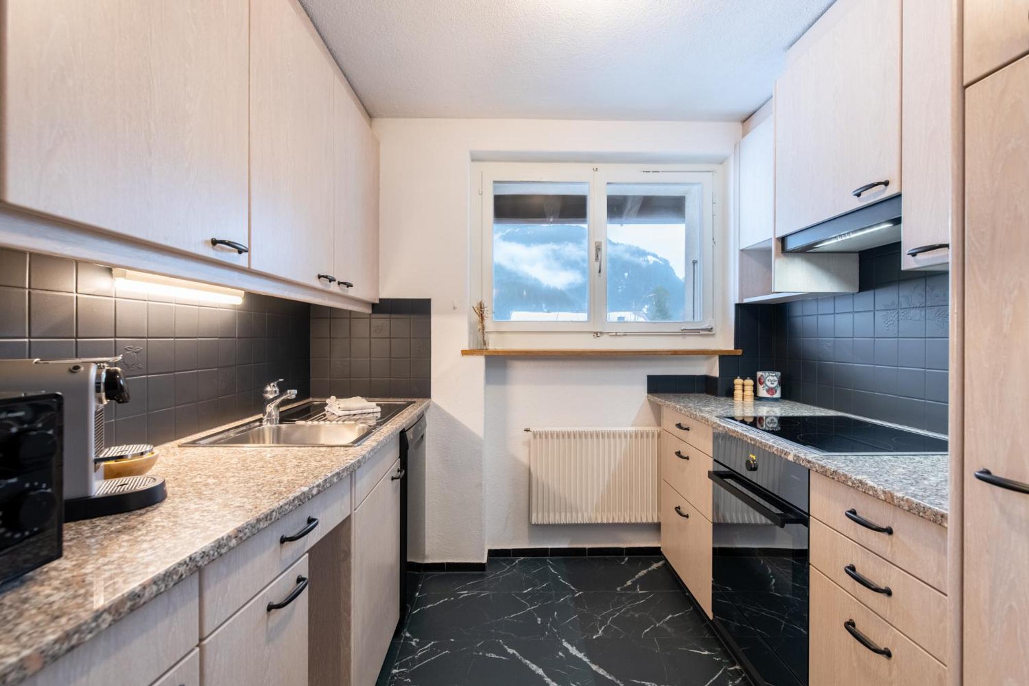 The Eiger Express Apartment - GRINDELHOMES