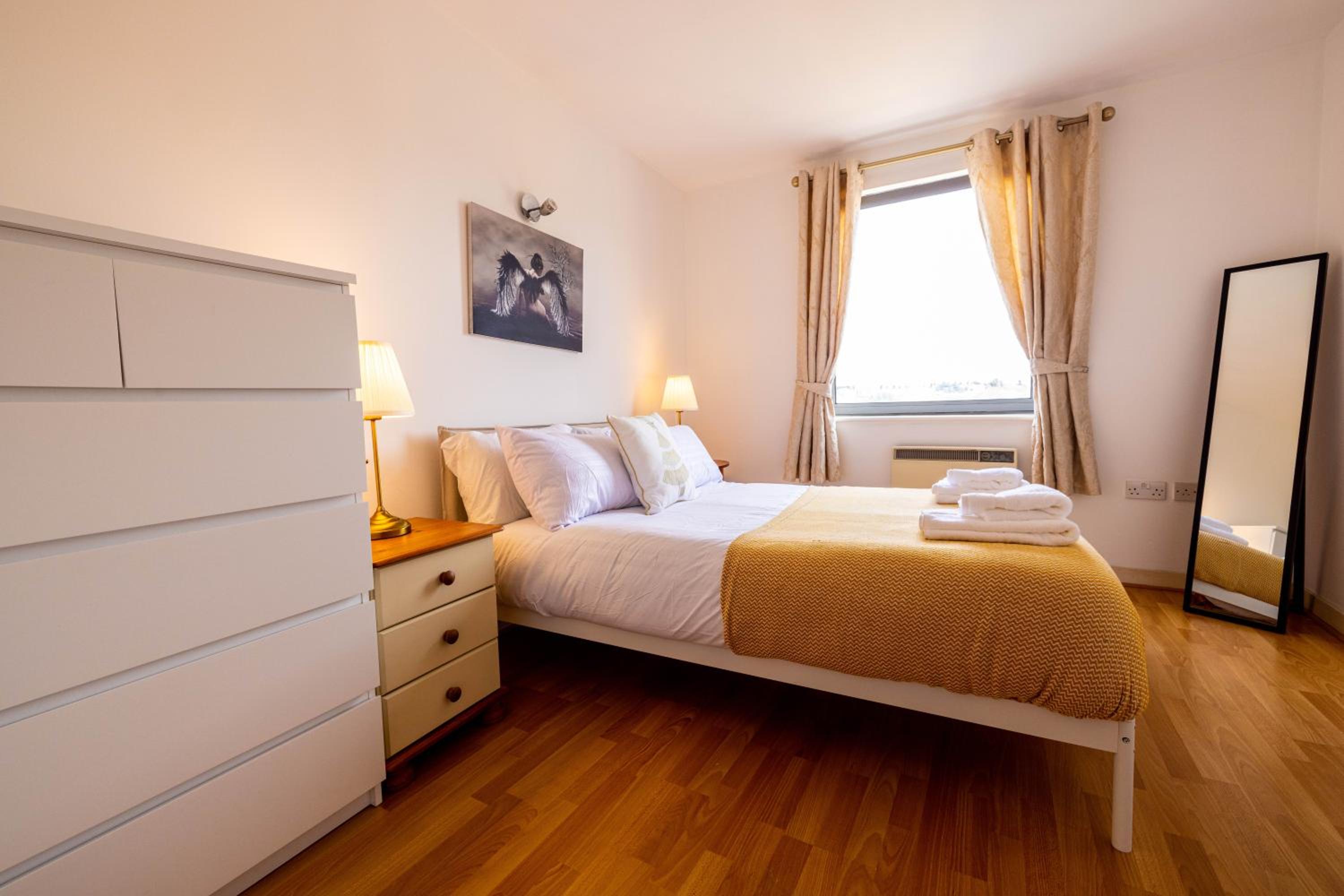 Beautiful and spacious 2-Bed Apartment in London