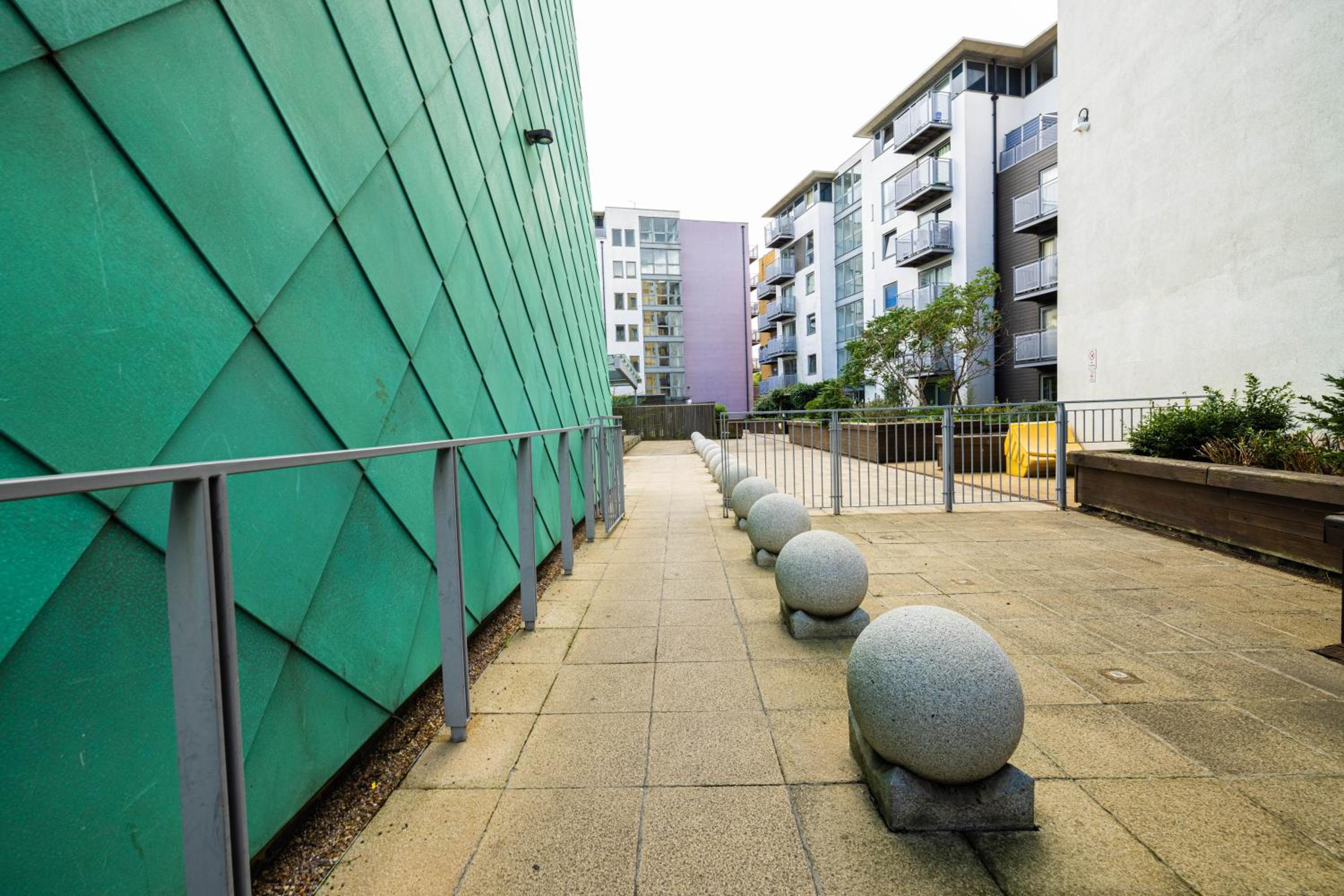 Beautiful and spacious 2-Bed Apartment in London