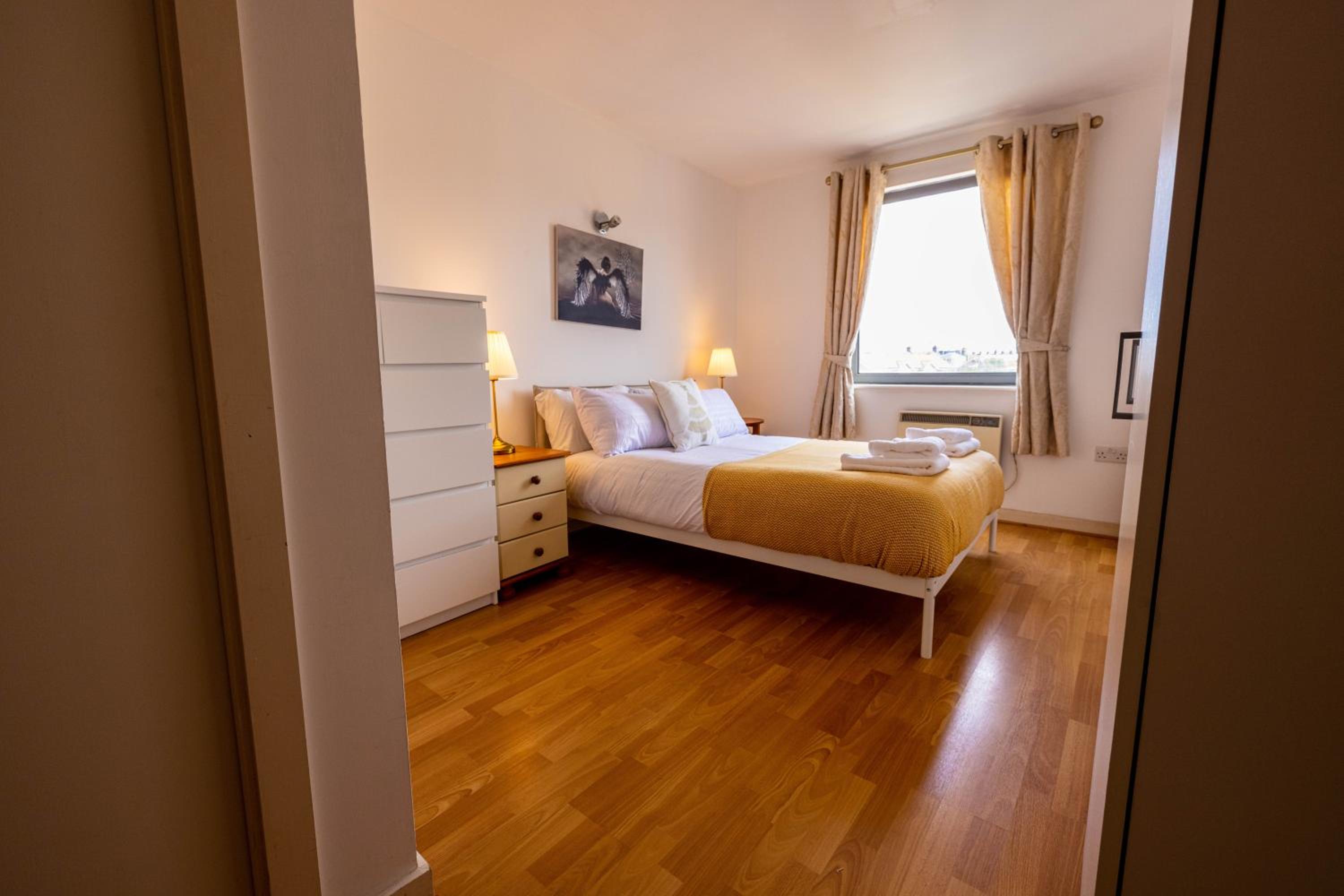 Beautiful and spacious 2-Bed Apartment in London