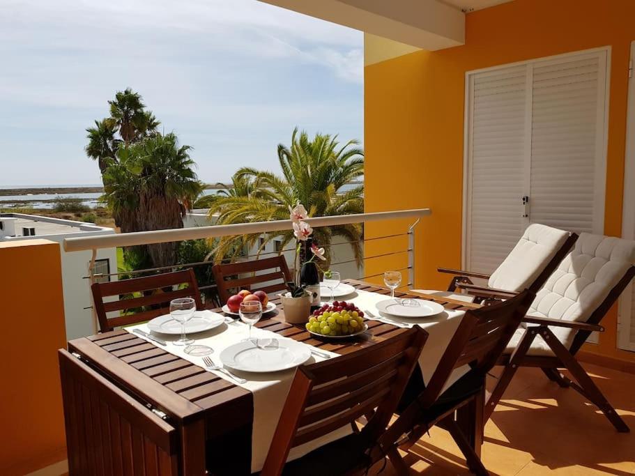 Apartment with view to the beach