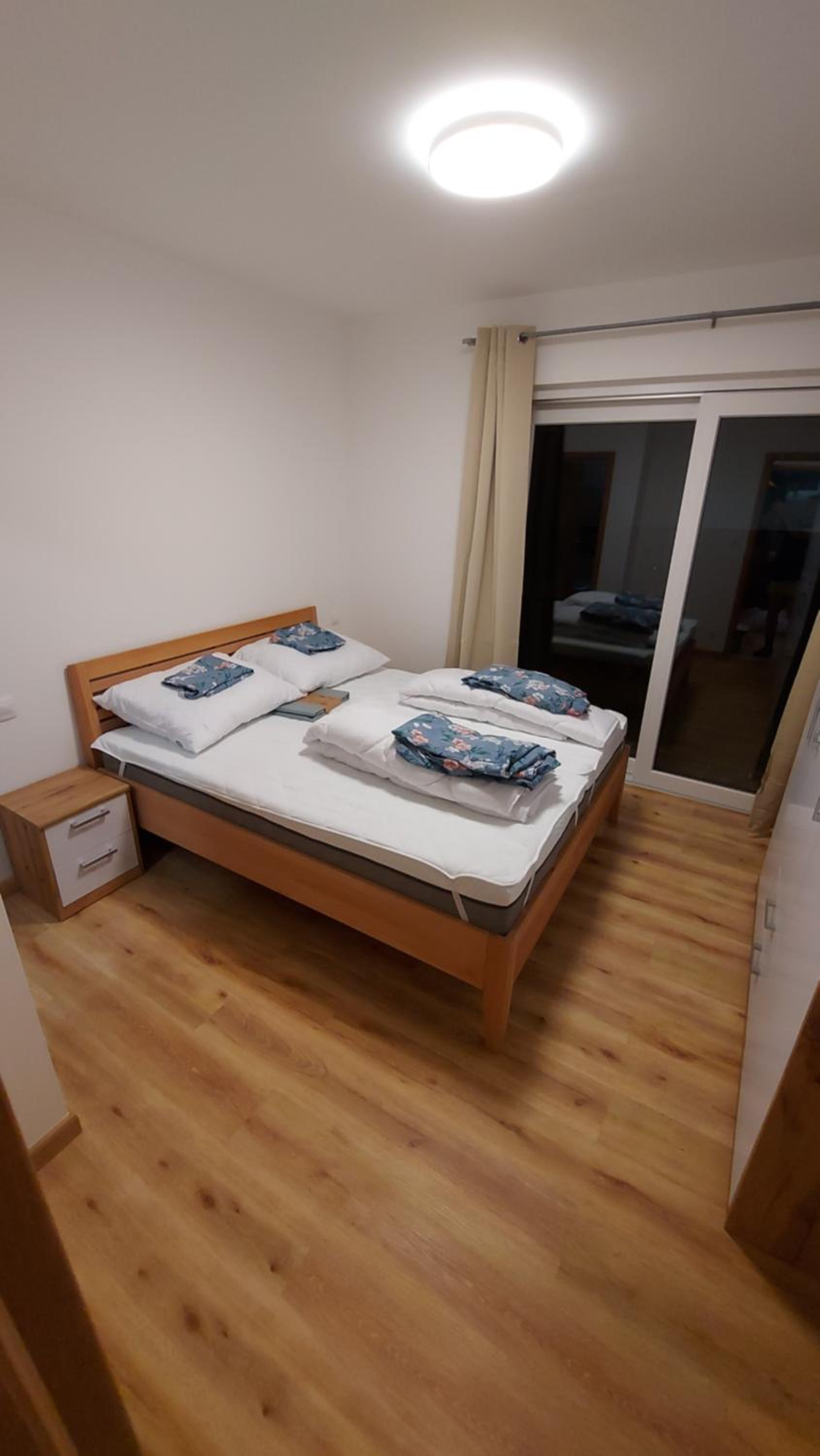 Lipno Apartments BERGMAX, Ski Areál Lipno 16min dojezd - Resort Malé Lipno s terasou a zahrádkou, parking free