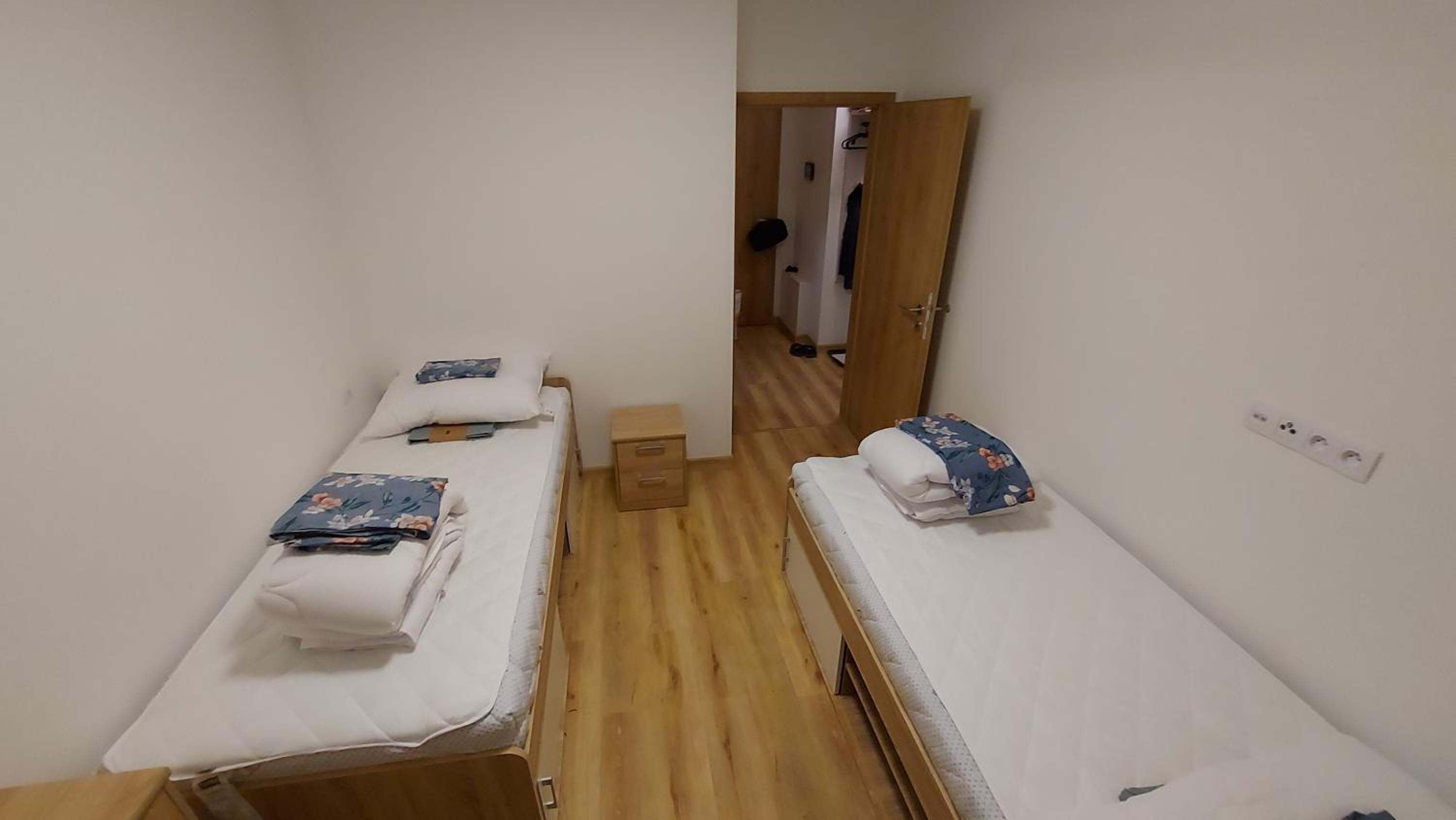 Lipno Apartments BERGMAX, Ski Areál Lipno 16min dojezd - Resort Malé Lipno s terasou a zahrádkou, parking free