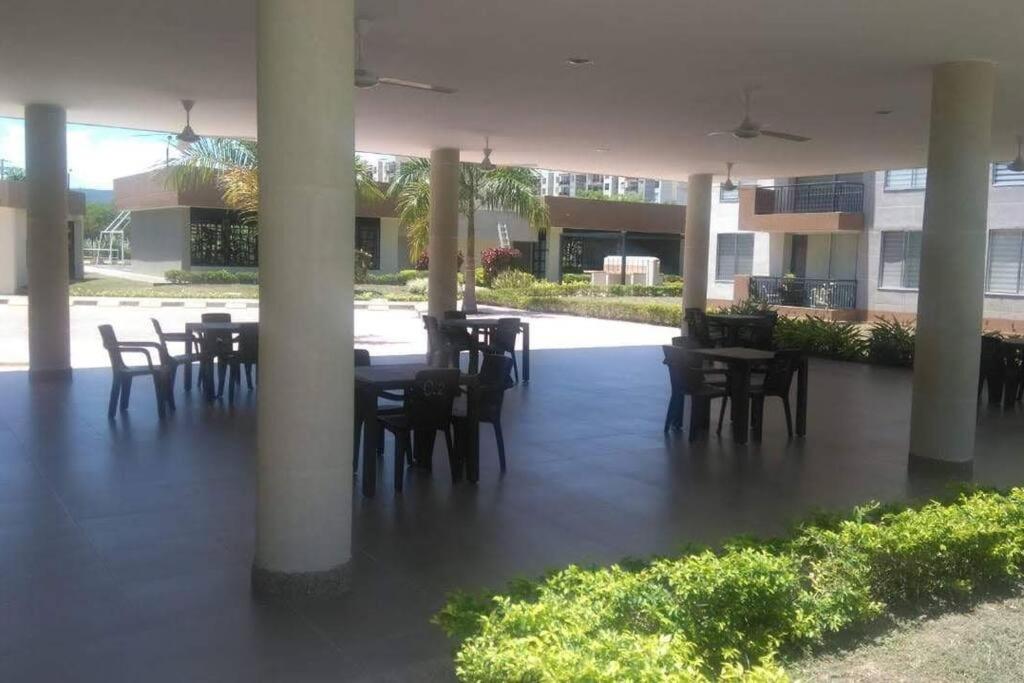 Precioso apto con un aire acondicionado en la Sala