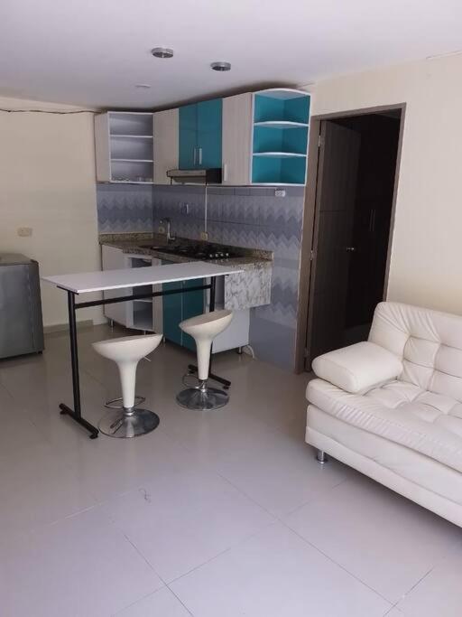 Precioso apto con un aire acondicionado en la Sala