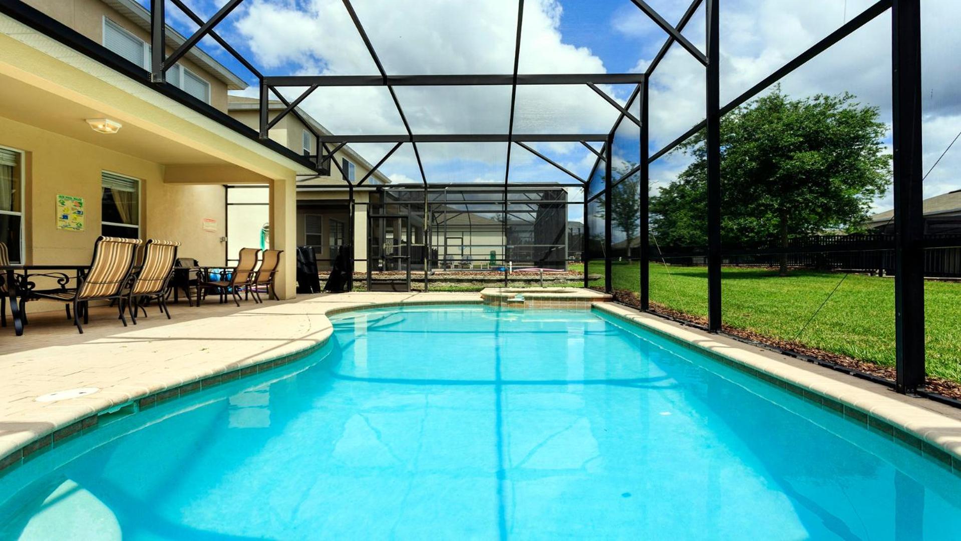 Cozy 6br Home w/ Private Pool Spa in Windsor Hills