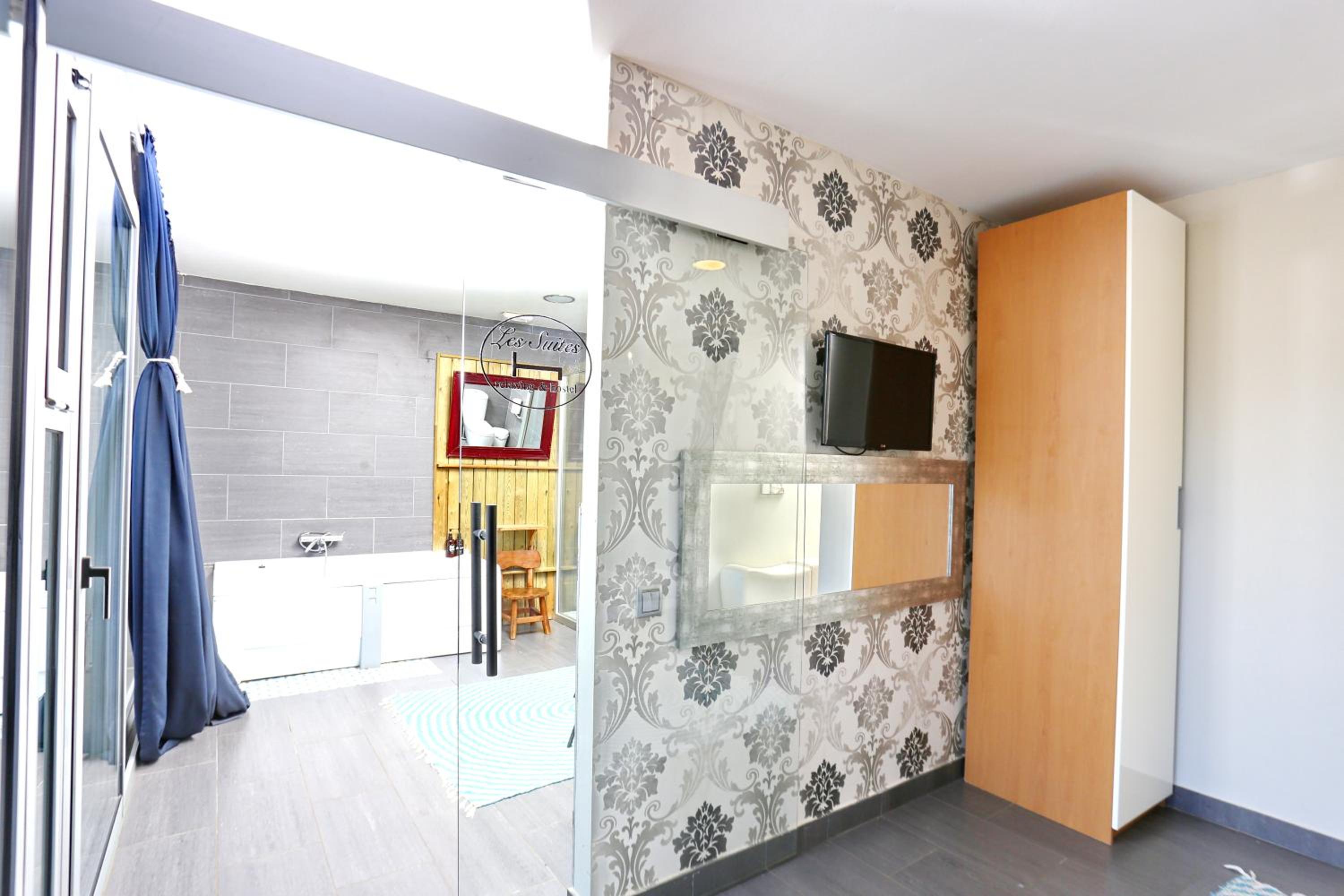 Les Suites
