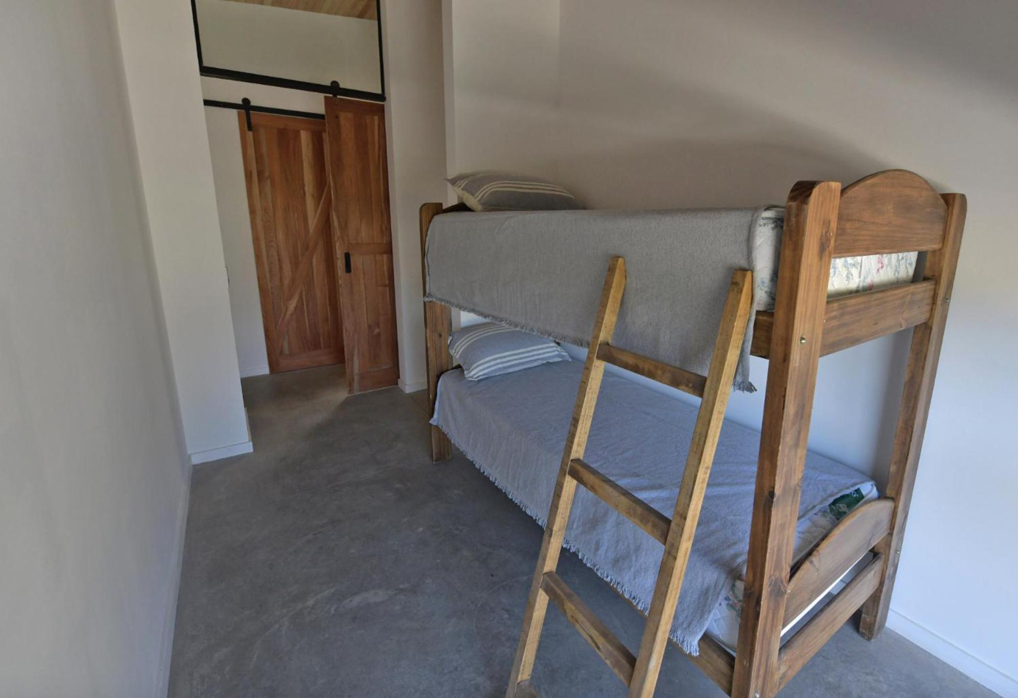 Casa PIT - Casa En Barrio Privado San Benito, Chapadmalal Para 6 PAX Con Pileta - Hola Sur