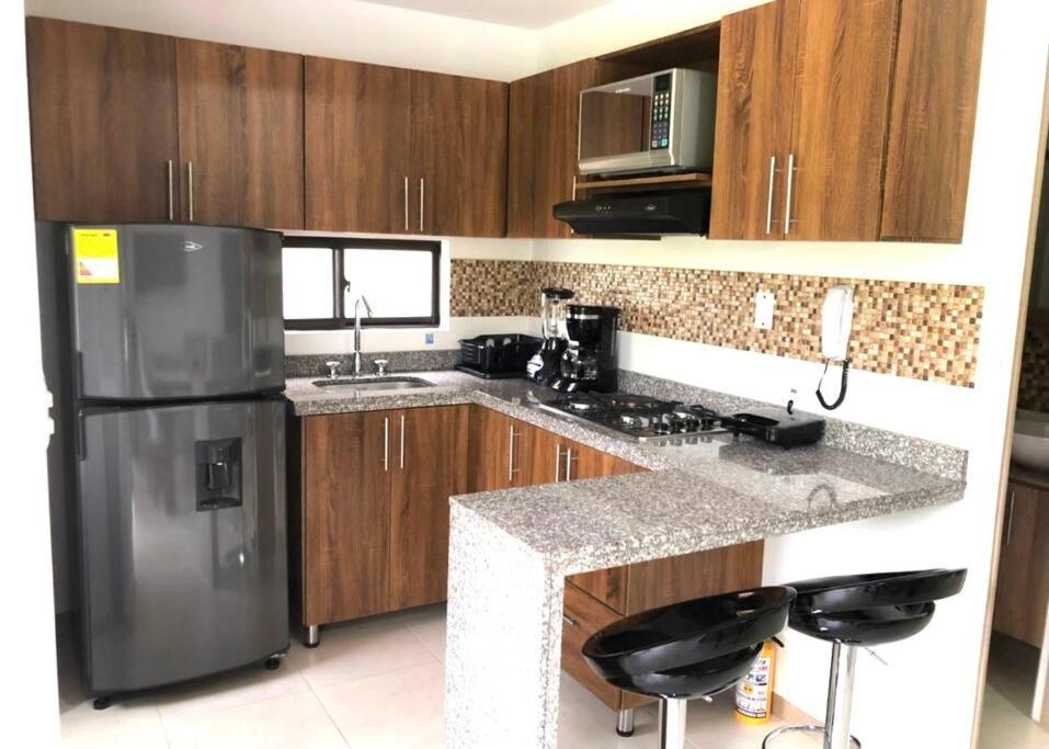 Haven Retreat: 2-Bedroom Cottage with Pool in the Heart of El Eje Cafetero. Your Gateway to Ruta del Café