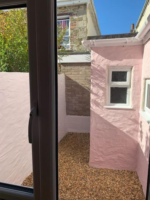 Luxurious cottage in the heart of Falmouth view 5