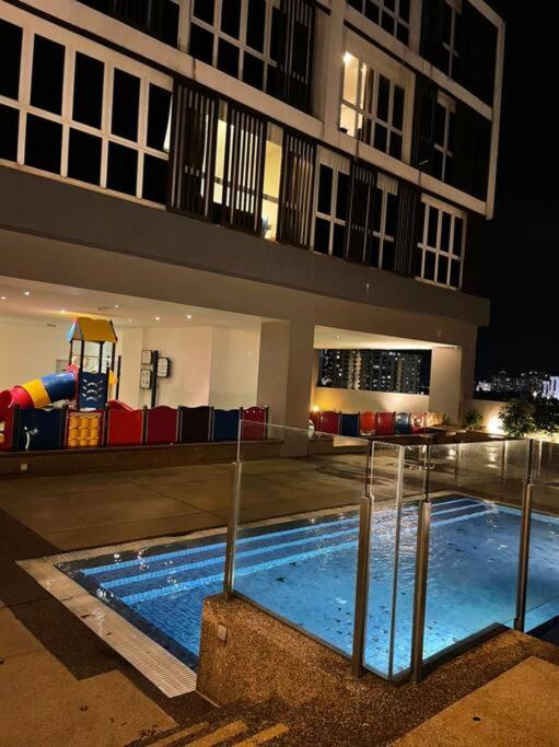 Elisa Sentrio Pandan Suites