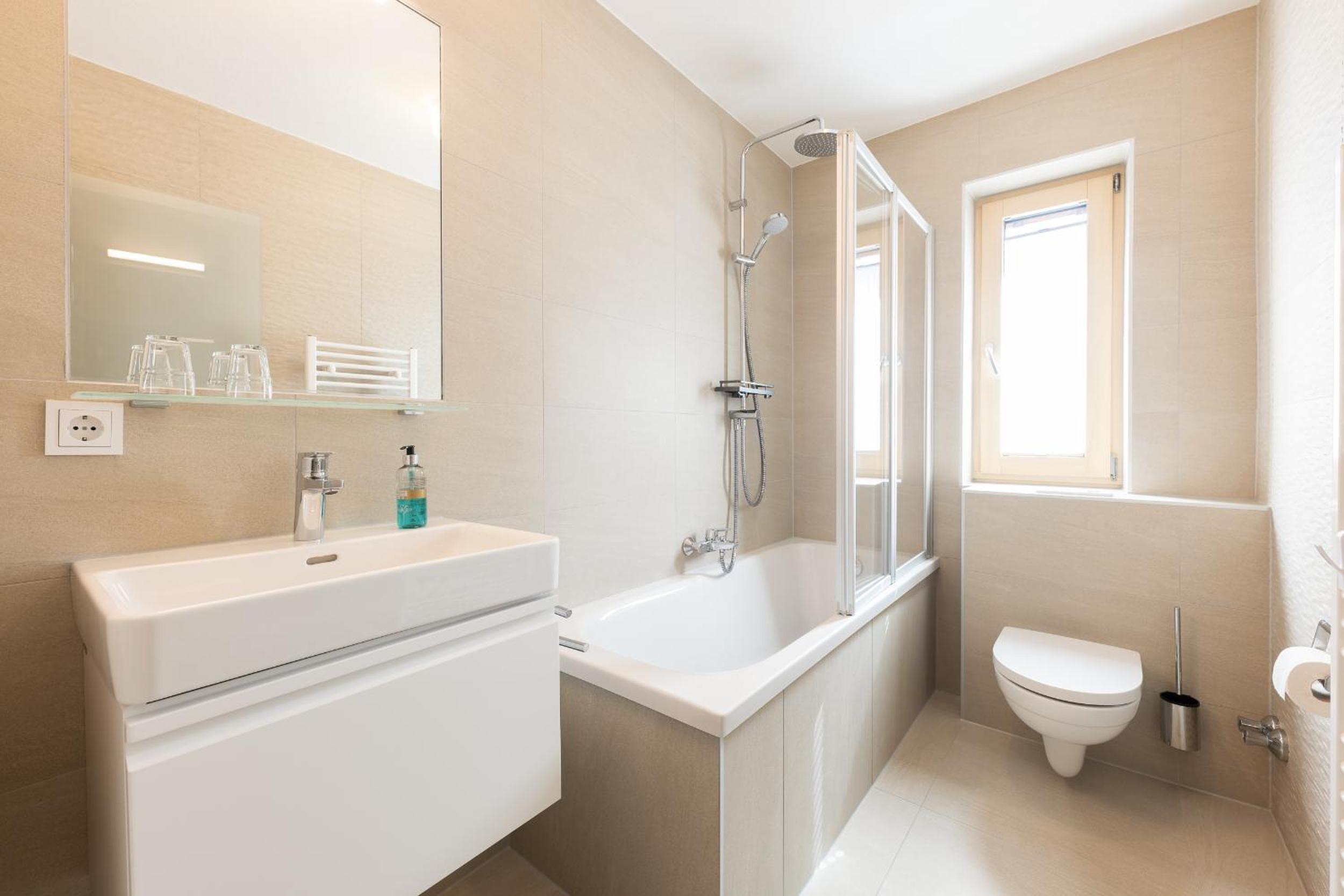 Pension Gulla - Ferienhaus Appartements B&B