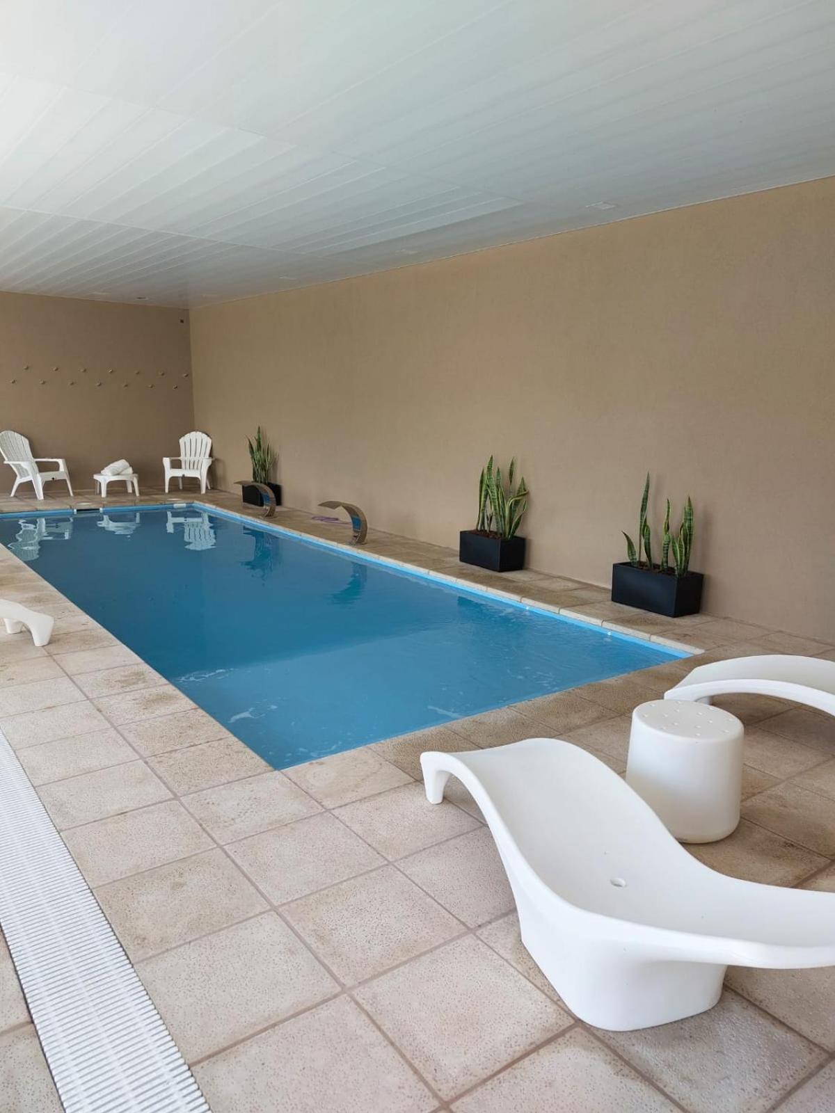 Apart Hotel Ribera del Baradero - Pileta Climatizada