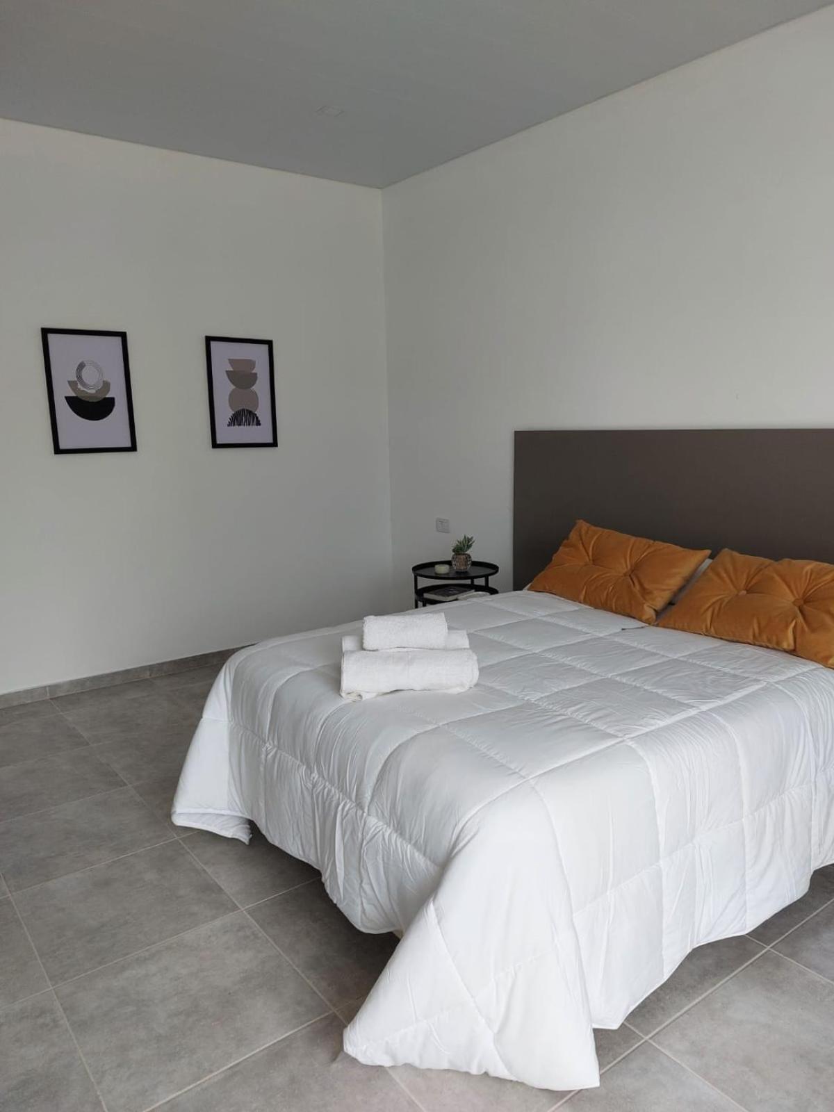 Apart Hotel Ribera del Baradero - Pileta Climatizada