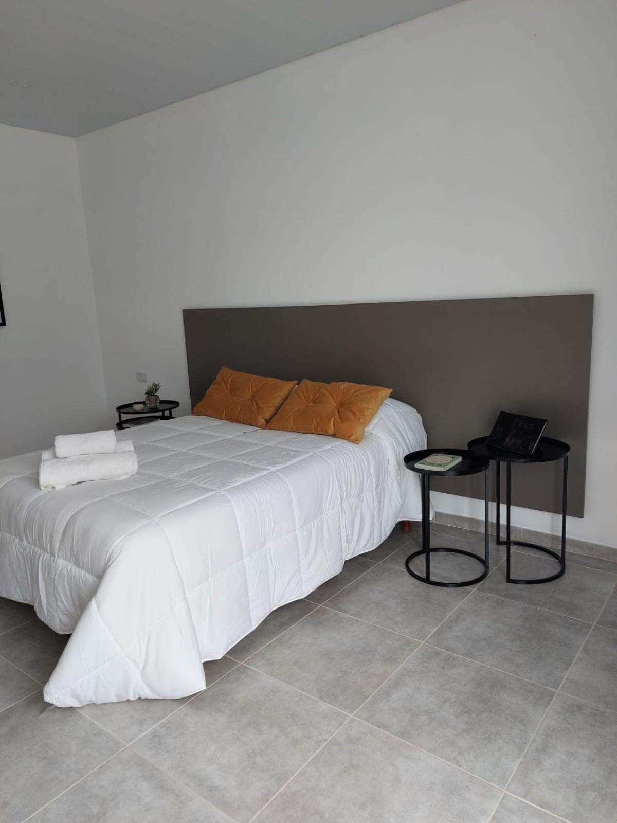 Apart Hotel Ribera del Baradero - Pileta Climatizada