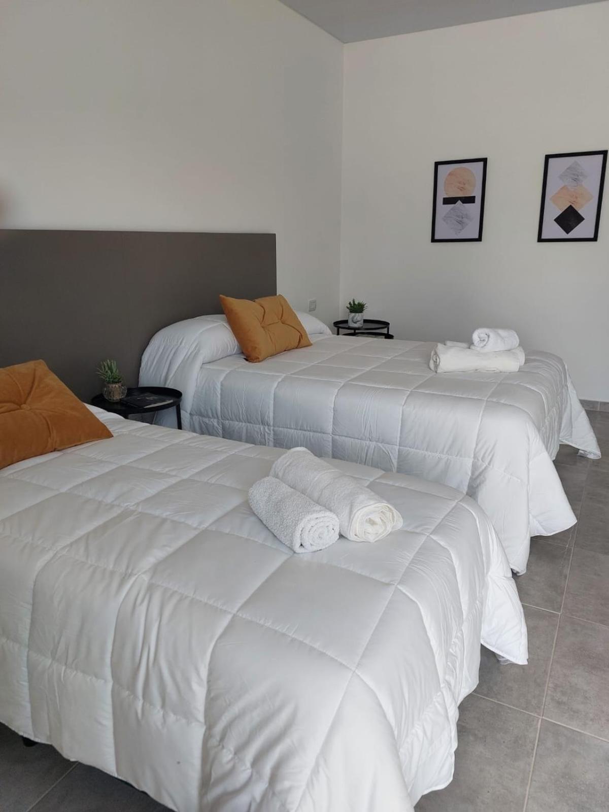 Apart Hotel Ribera del Baradero - Pileta Climatizada