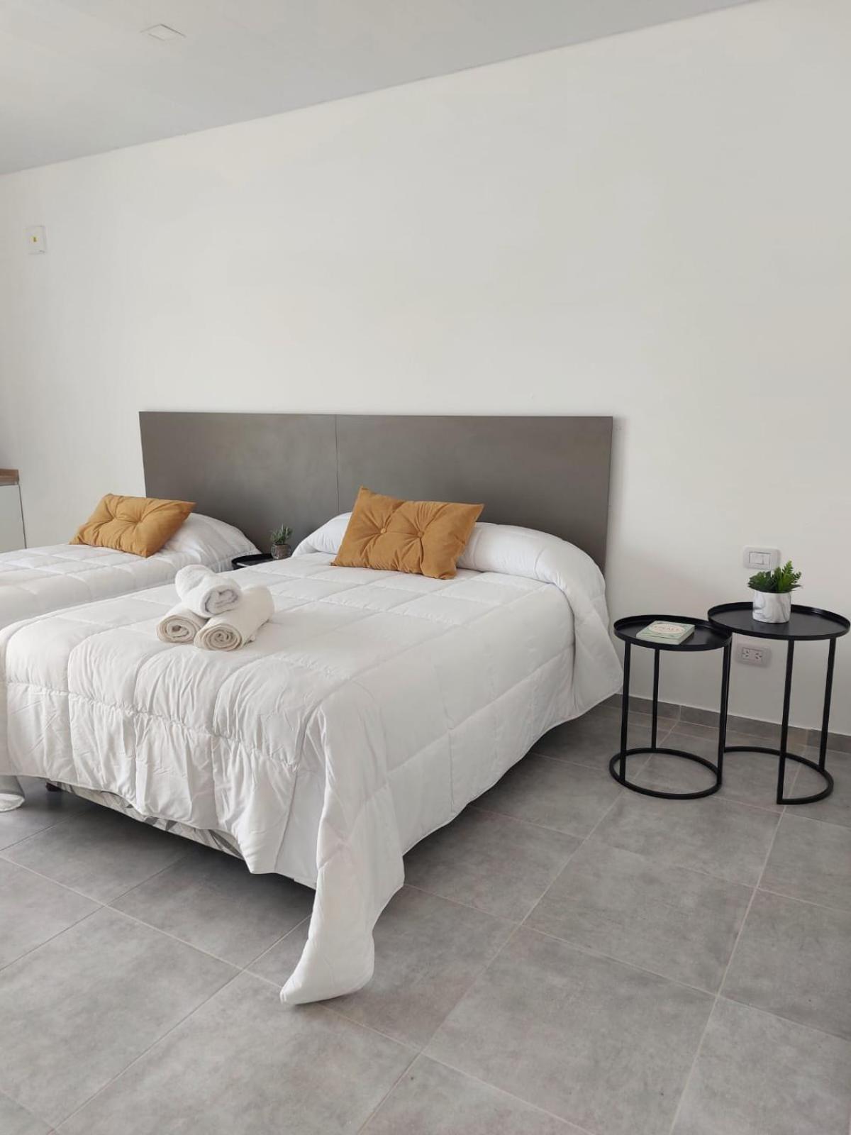 Apart Hotel Ribera del Baradero - Pileta Climatizada