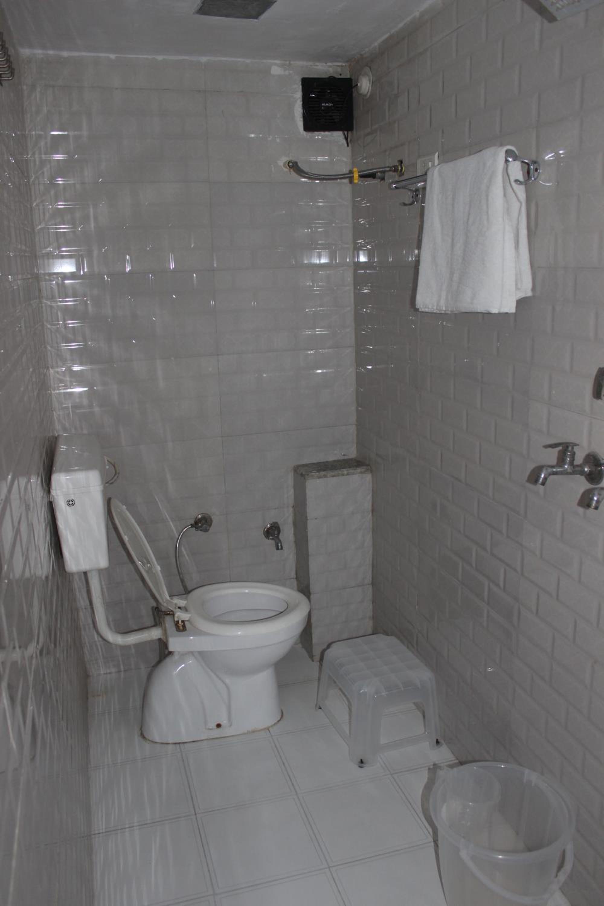 Photo 33