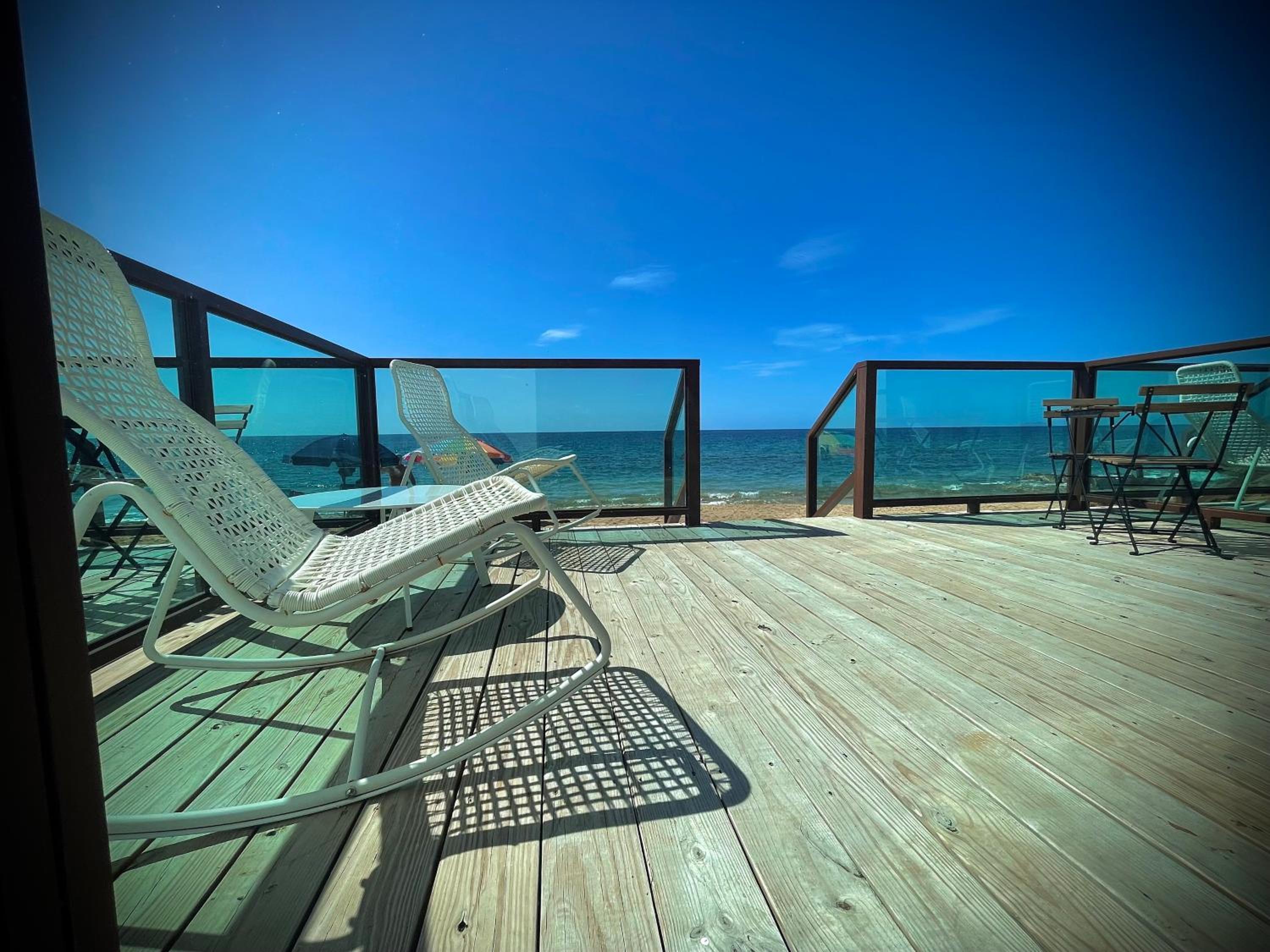 1 Corcega Beachfront Suites view 5