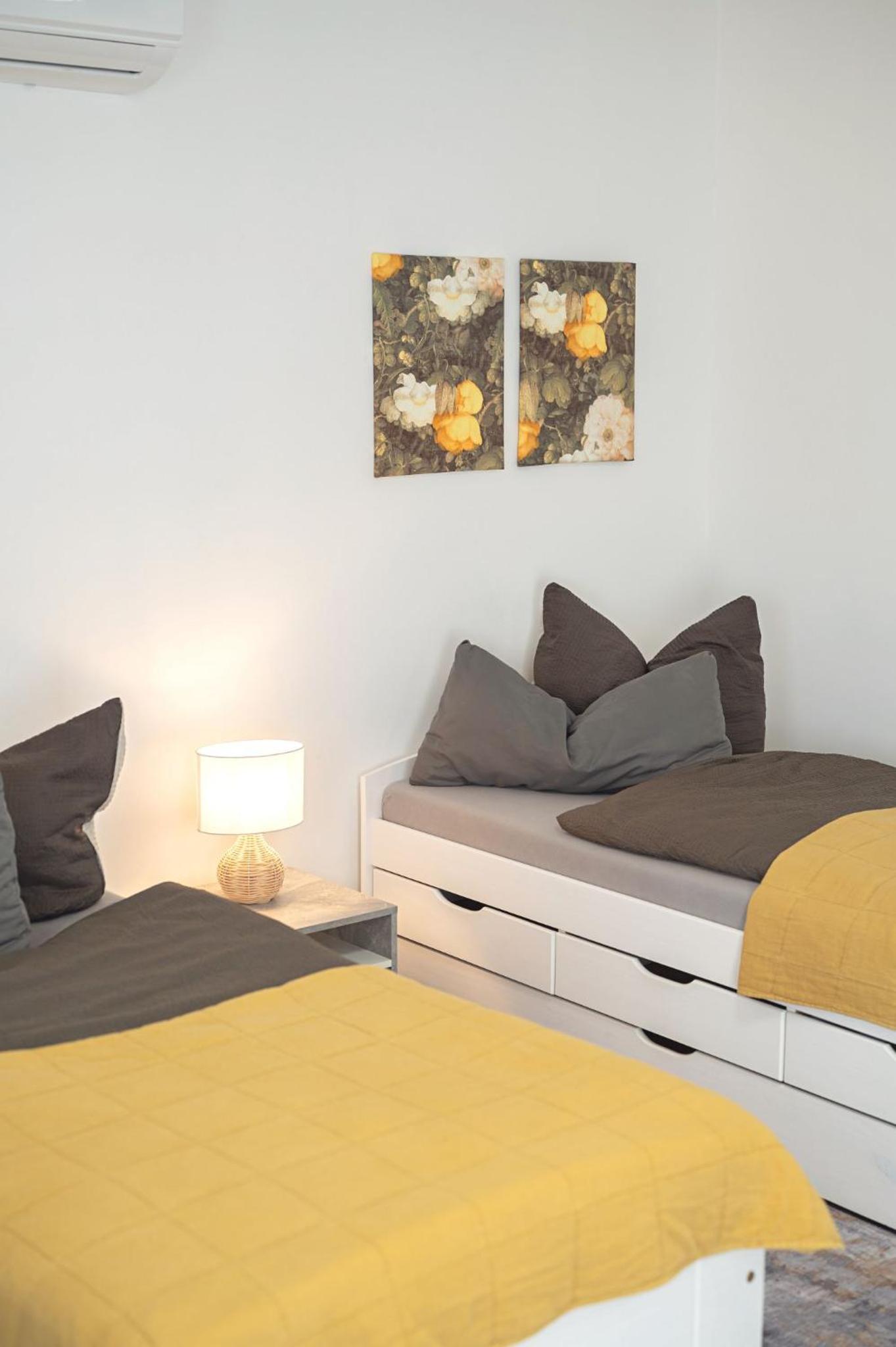 Georgi Apartments