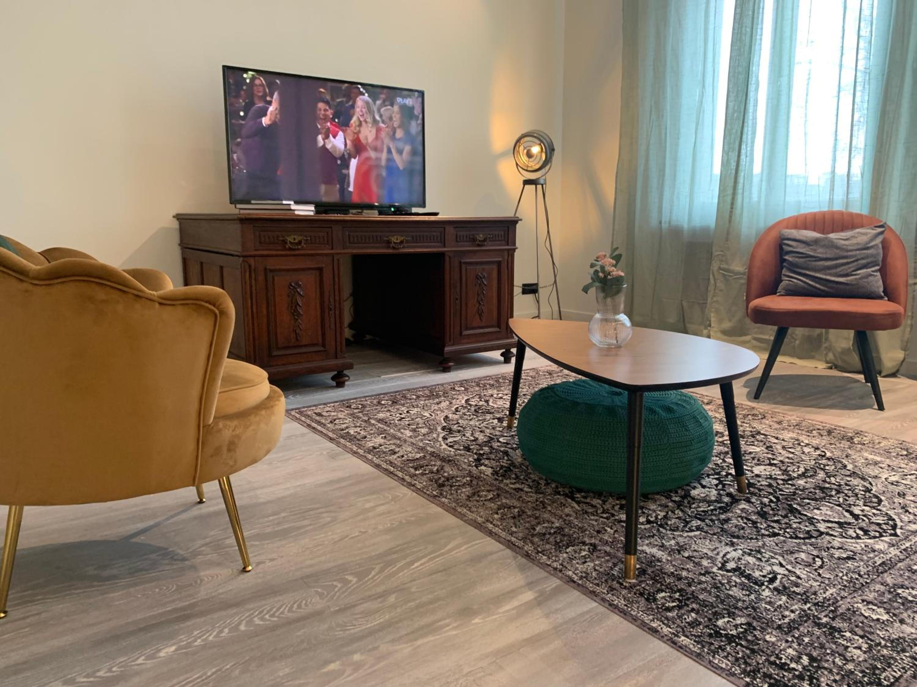 Royal South - Apartment Antwerp with Parkview