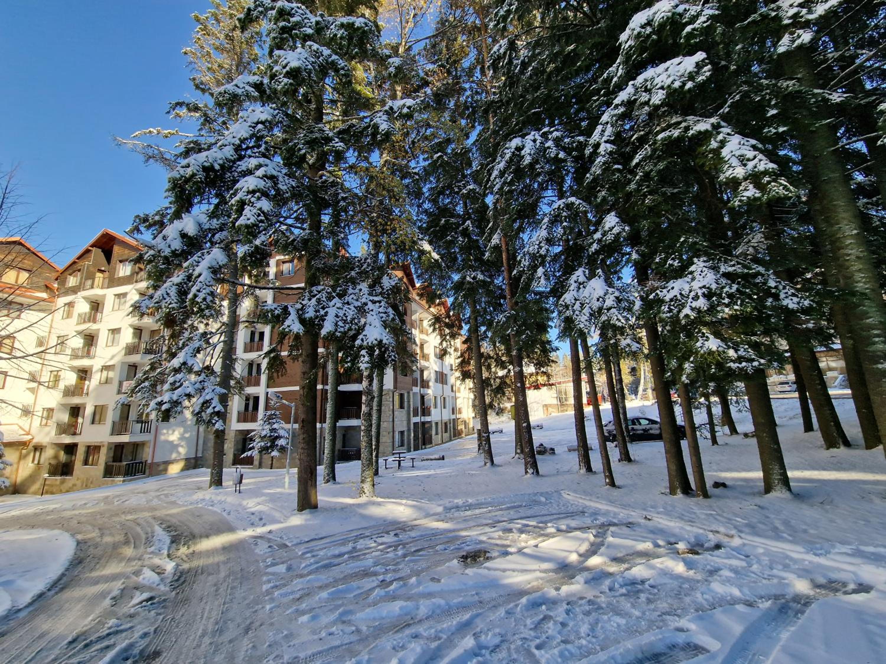 Borovets Gardens Apartments TMF view 5