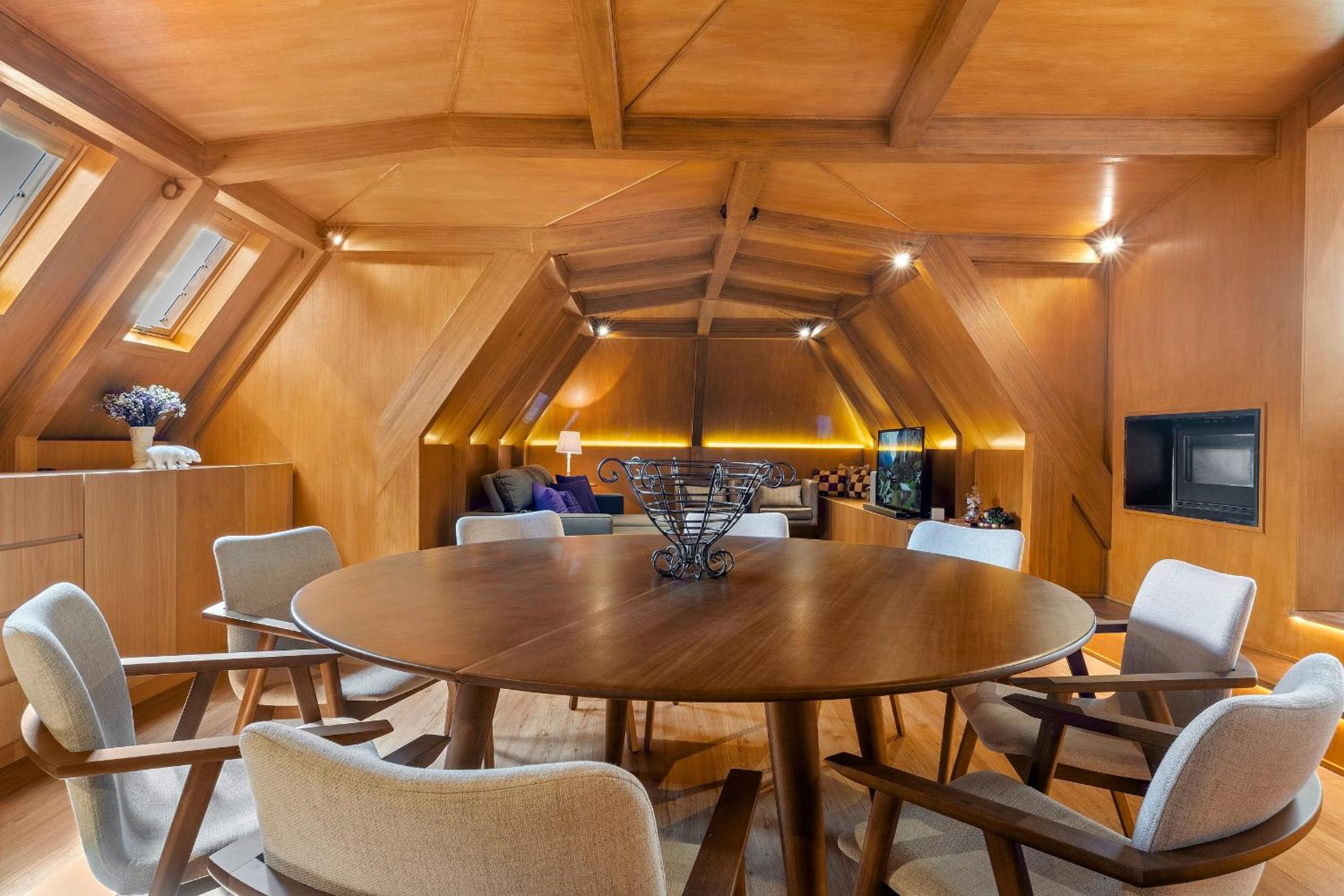 meeting & event spaces