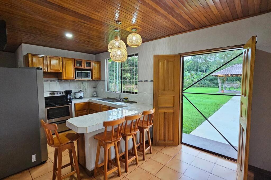 Casa Roble Fortuna