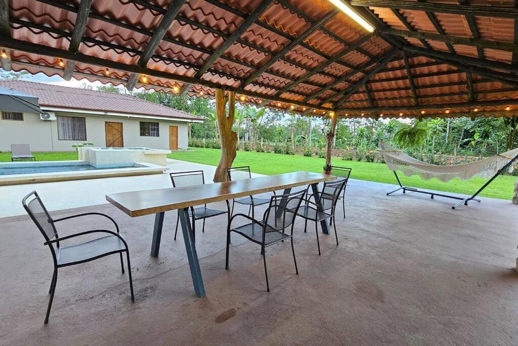 Casa Roble Fortuna