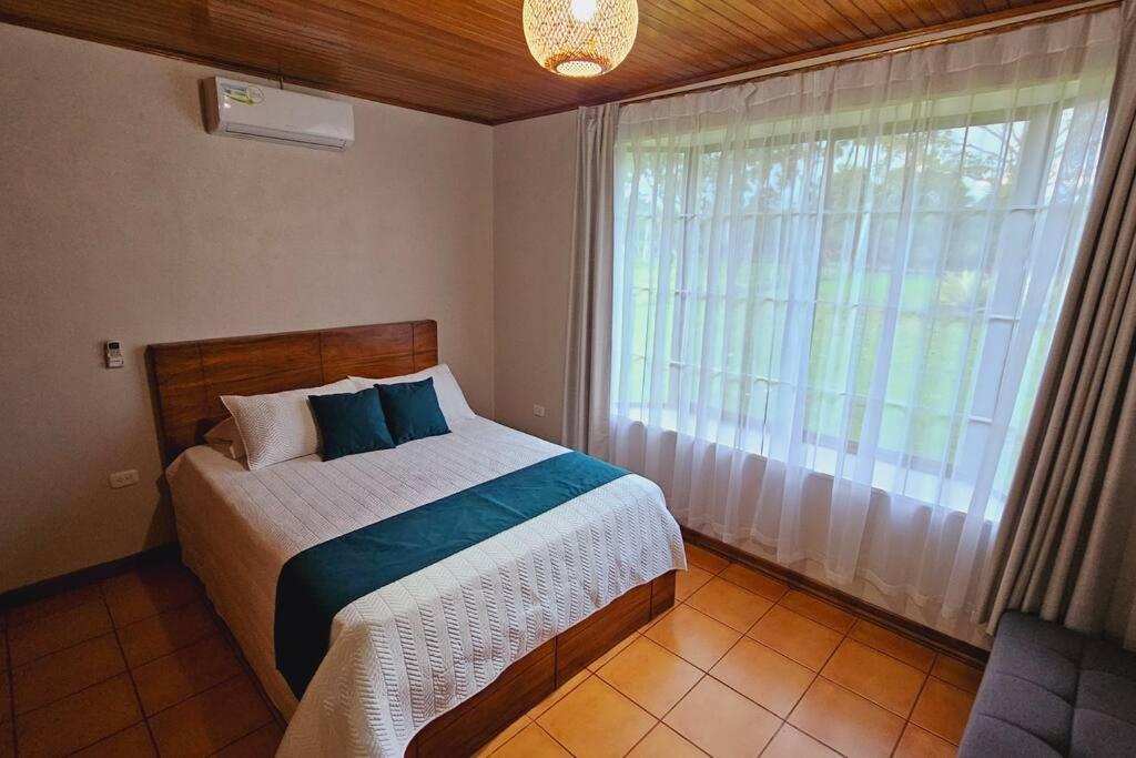 Casa Roble Fortuna