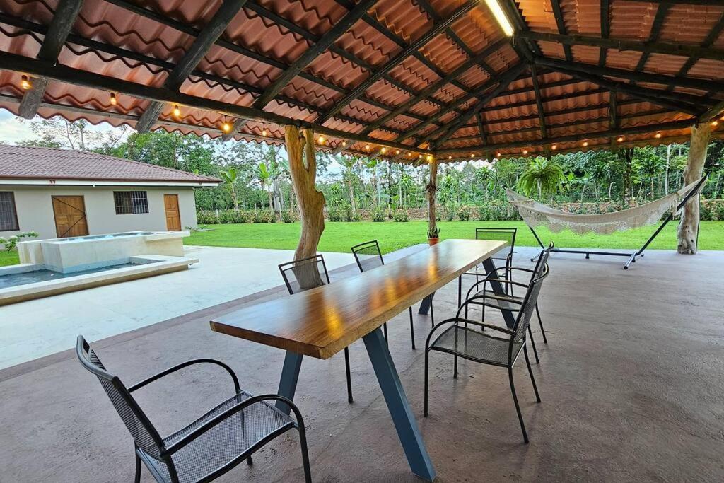 Casa Roble Fortuna