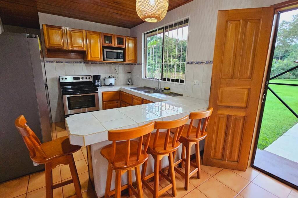 Casa Roble Fortuna