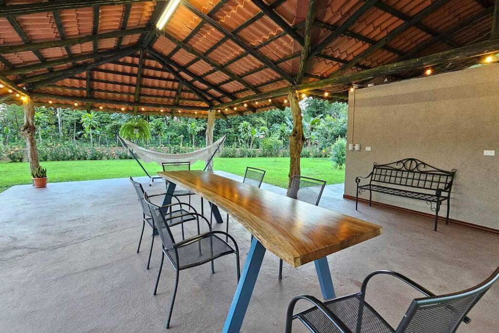 Casa Roble Fortuna