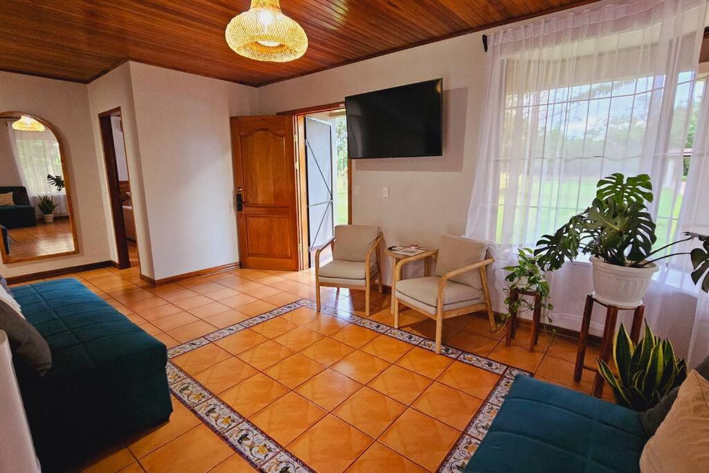 Casa Roble Fortuna