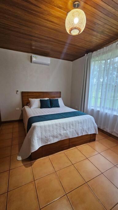 Casa Roble Fortuna