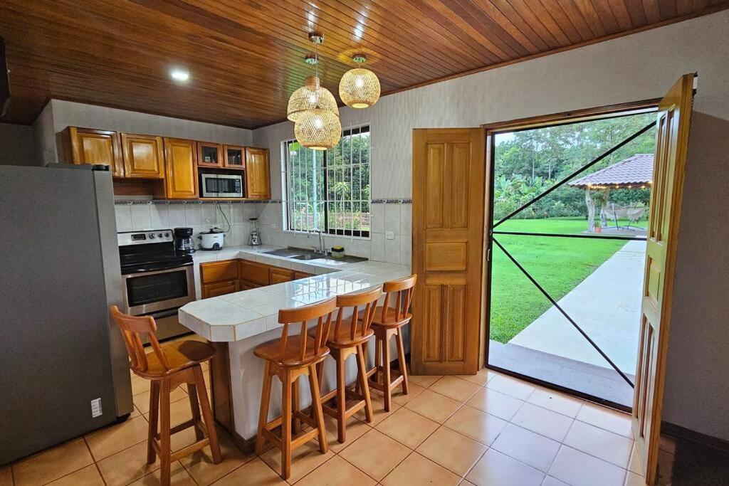 Casa Roble Fortuna