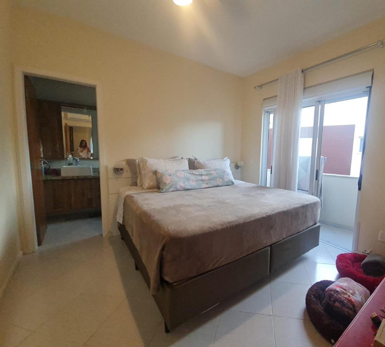 Apartamento 03 dormitórios 400 metros do mar