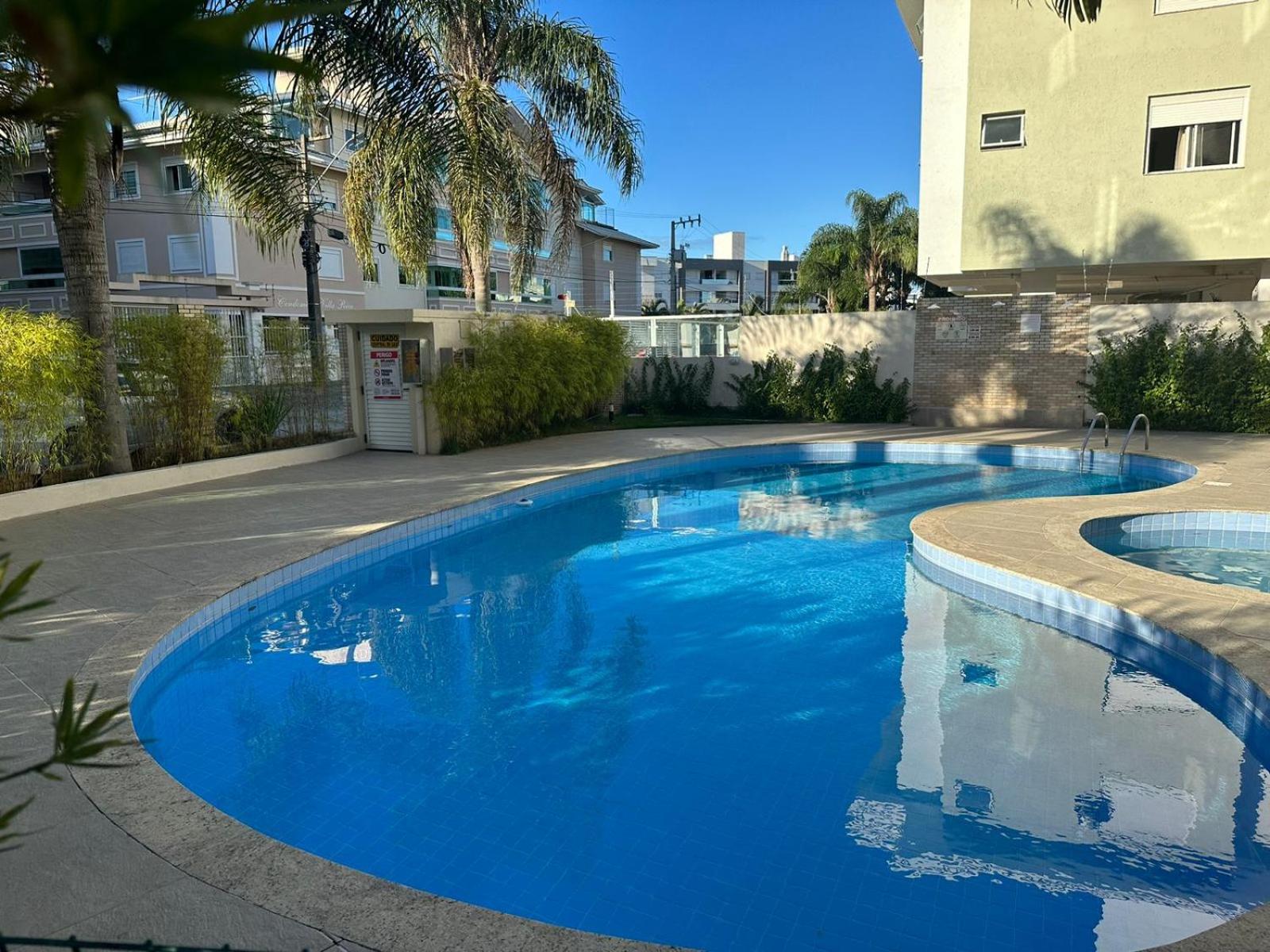 Apartamento 03 dormitórios 400 metros do mar