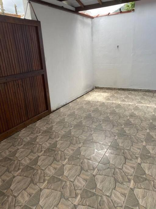 Casa perto da praia em Ubatuba