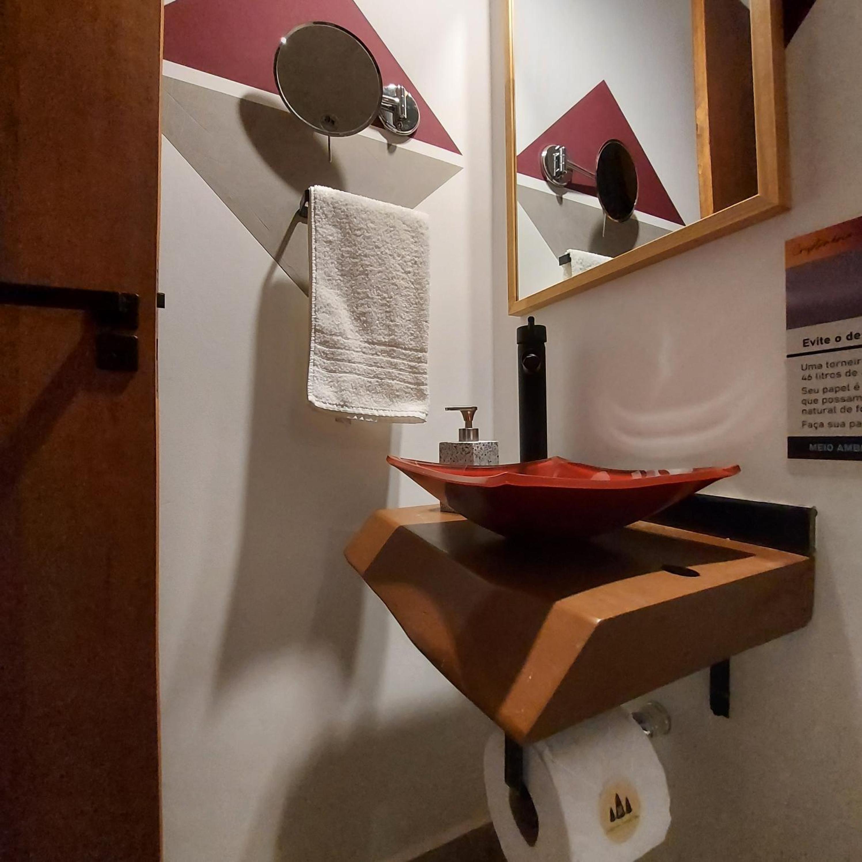 Criptoméria Concept Home - O seu Studio nas Montanhas.