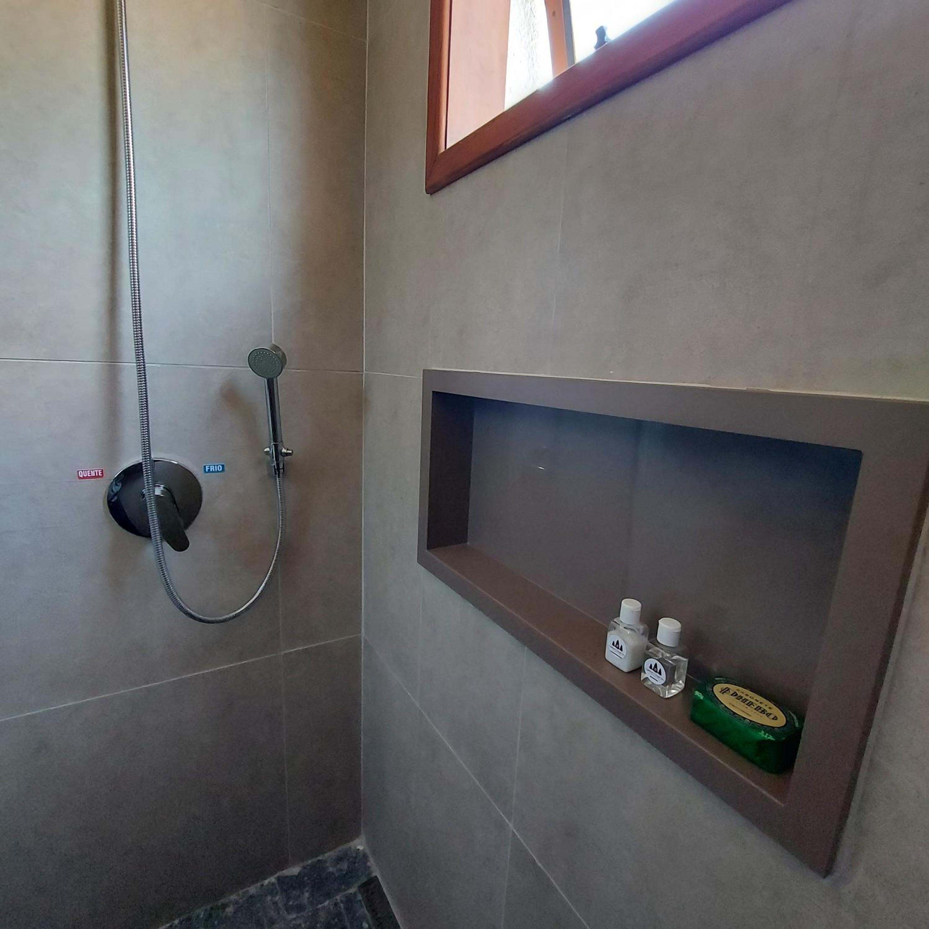 Criptoméria Concept Home - O seu Studio nas Montanhas.