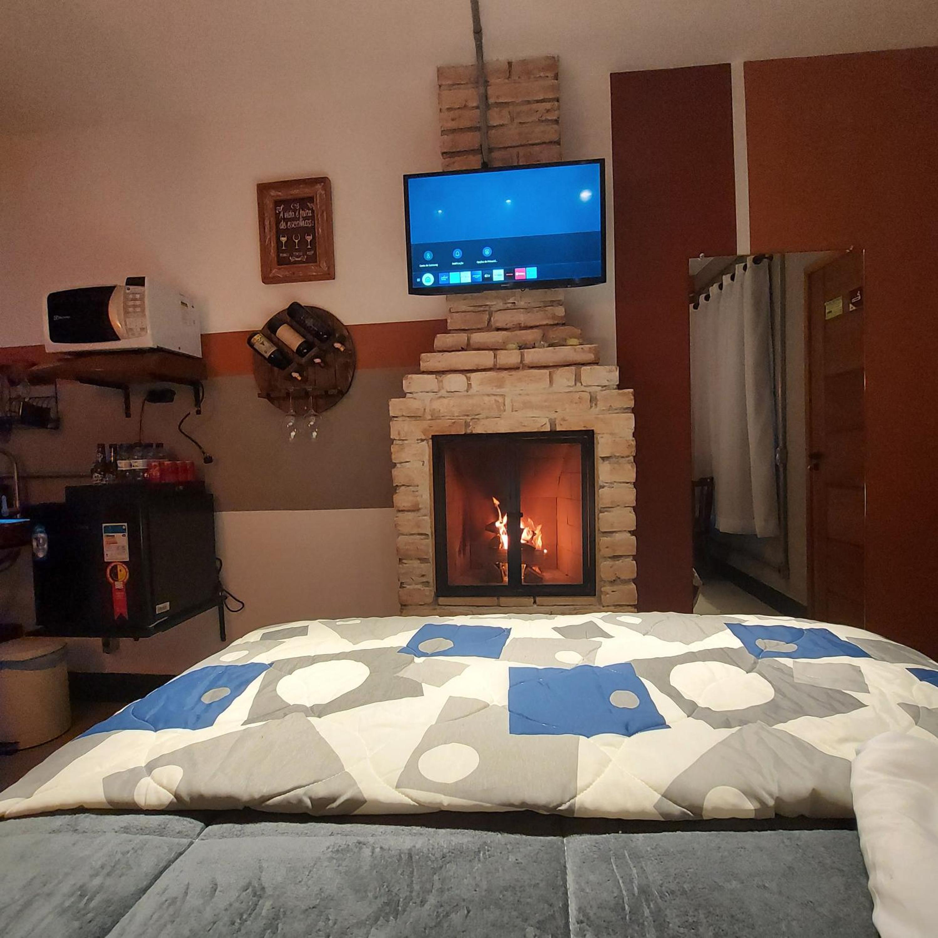 Criptoméria Concept Home - O seu Studio nas Montanhas.