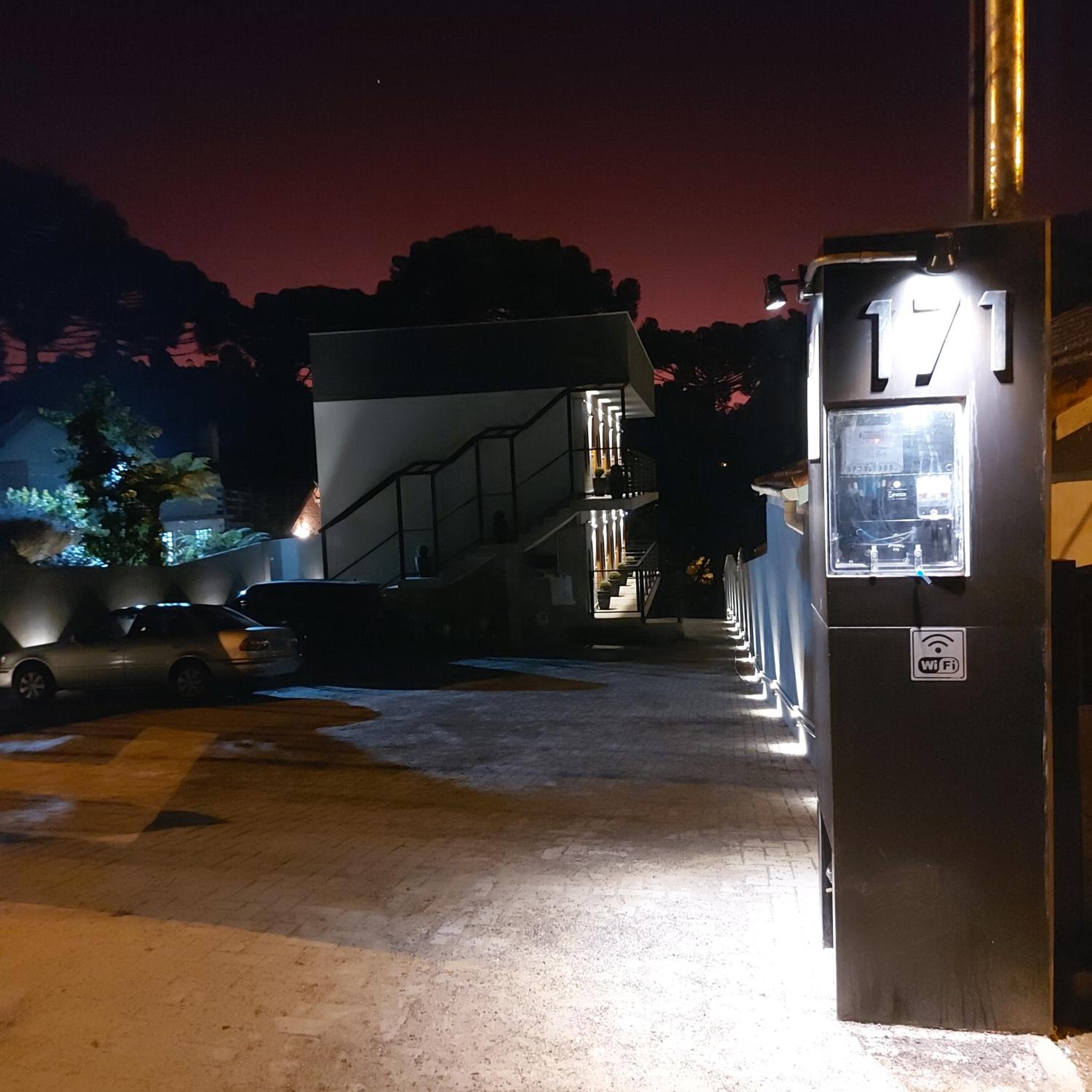 Criptoméria Concept Home - O seu Studio nas Montanhas.