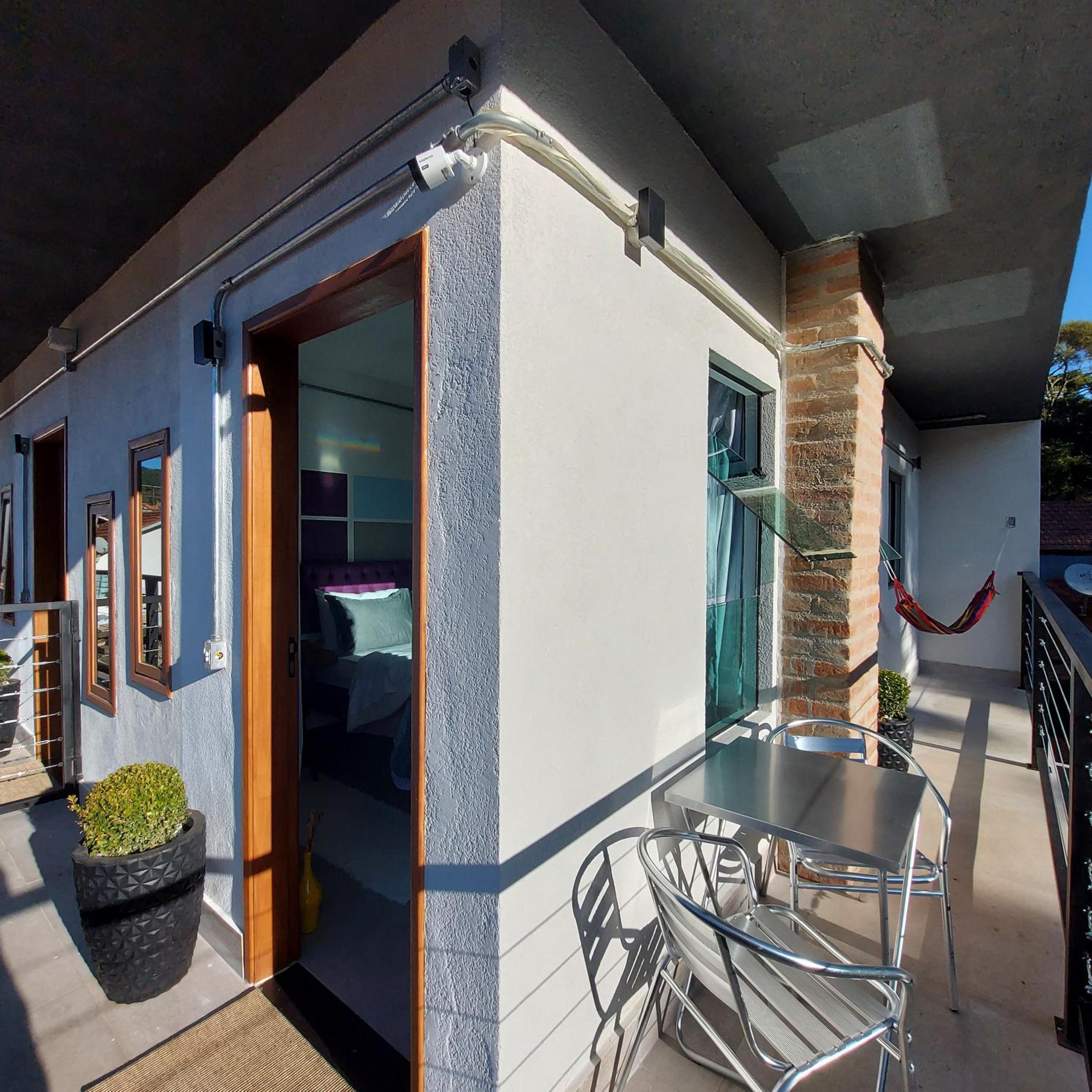 Criptoméria Concept Home - O seu Studio nas Montanhas.
