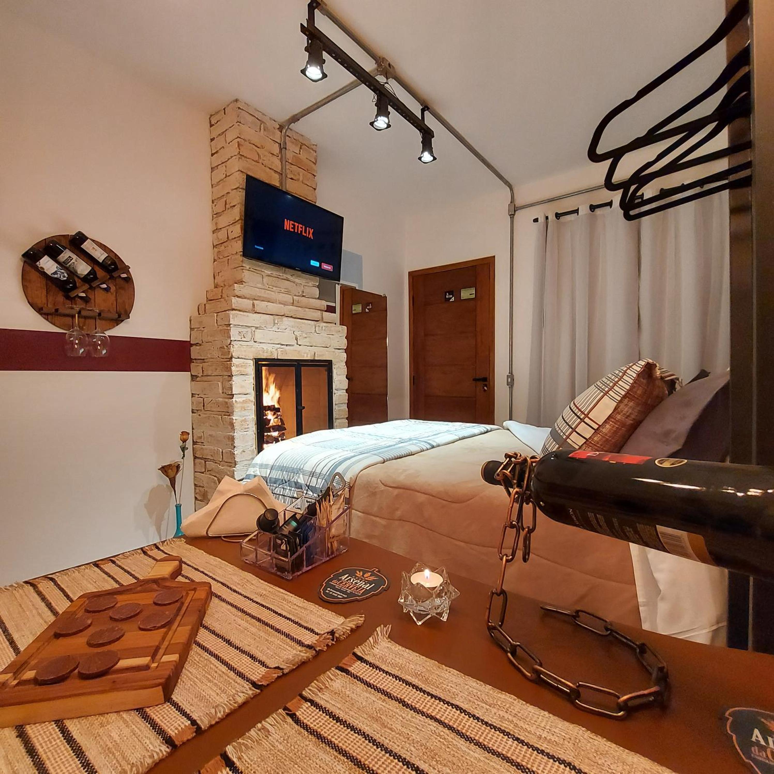 Criptoméria Concept Home - O seu Studio nas Montanhas.