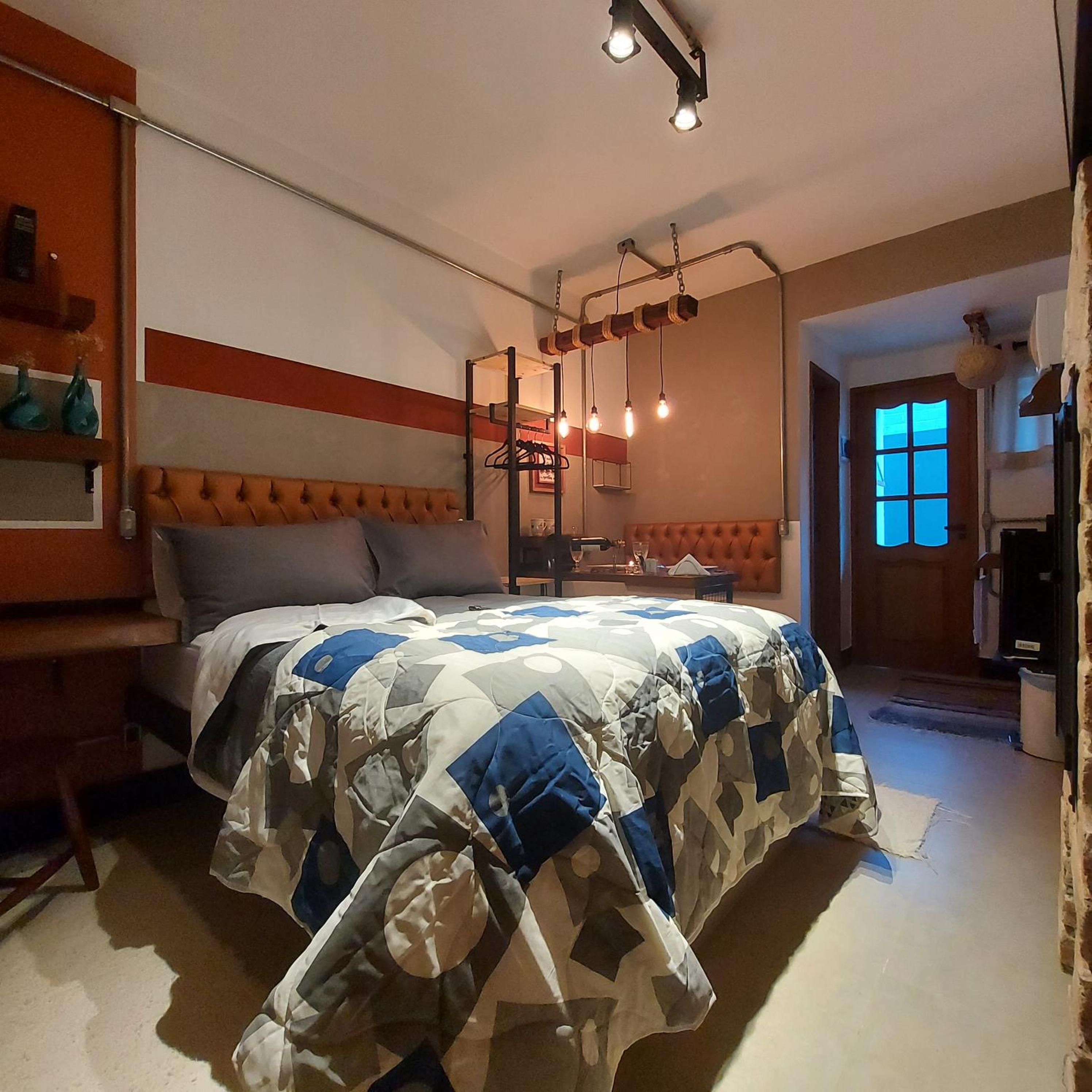 Criptoméria Concept Home - O seu Studio nas Montanhas.