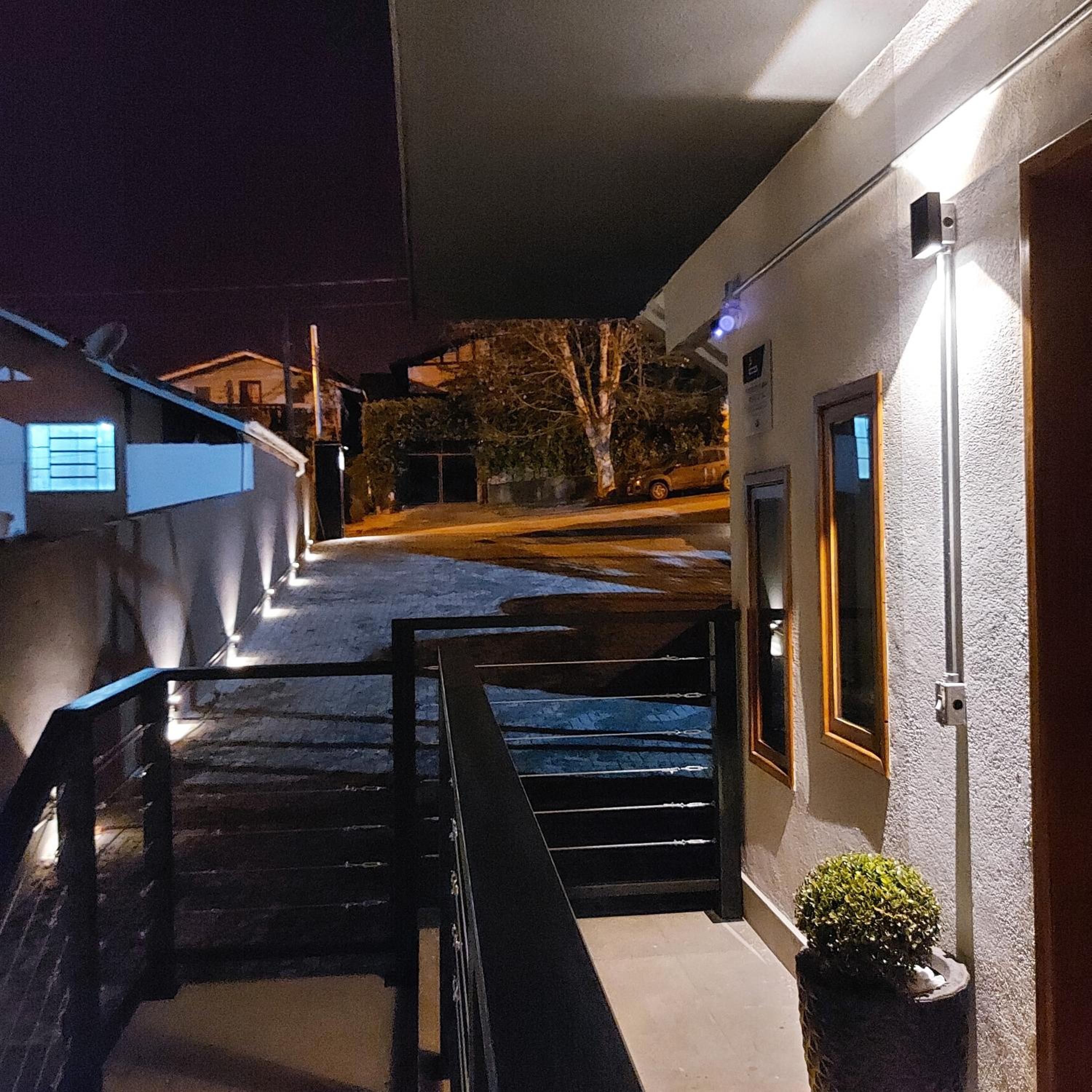 Criptoméria Concept Home - O seu Studio nas Montanhas.
