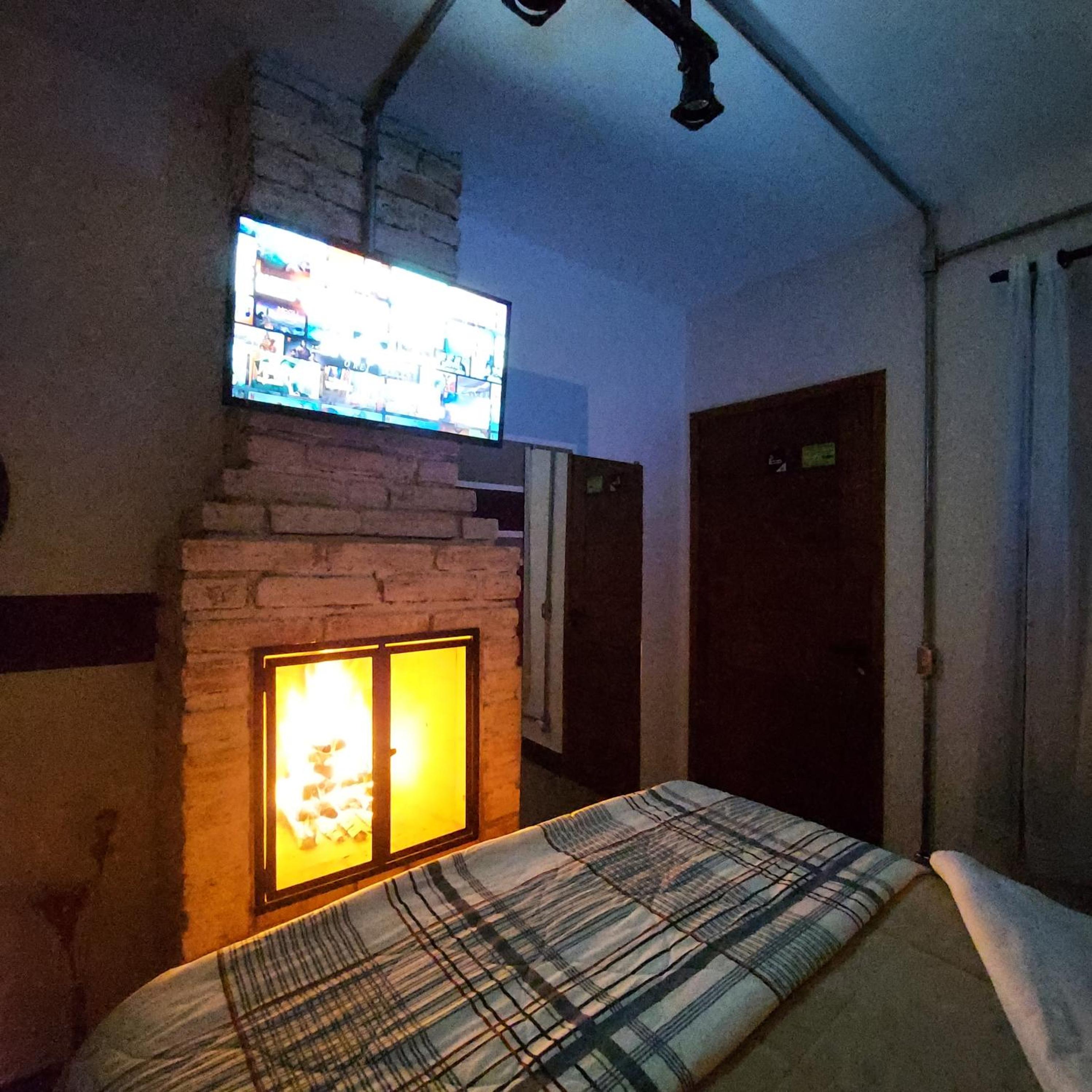 Criptoméria Concept Home - O seu Studio nas Montanhas.