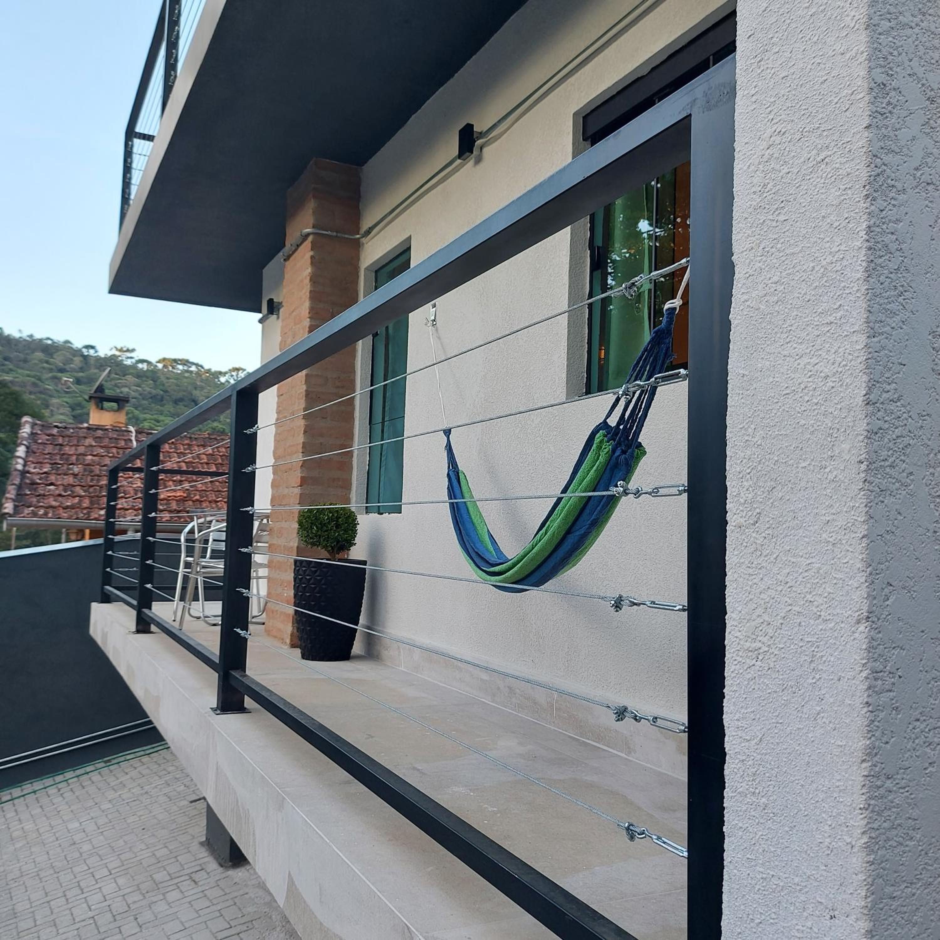 Criptoméria Concept Home - O seu Studio nas Montanhas.